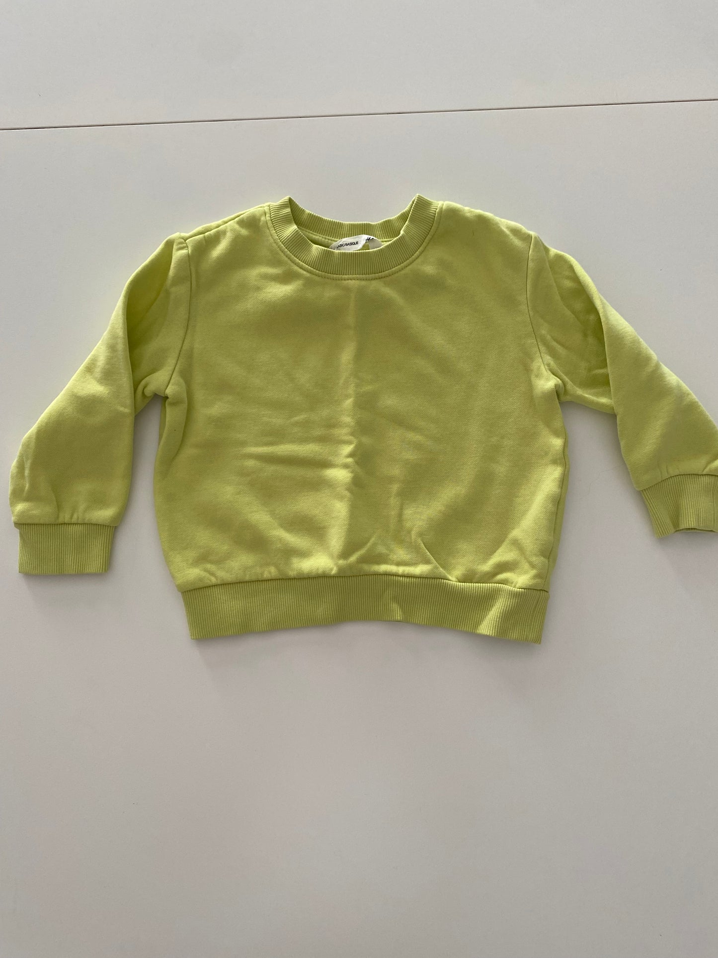 #117-Girls 2T, H&M bright green sweatshirt, VGUC