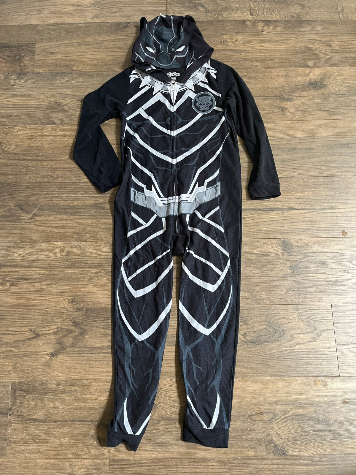 135 Black Panther onesie, fleece, Size m 8/10, euc