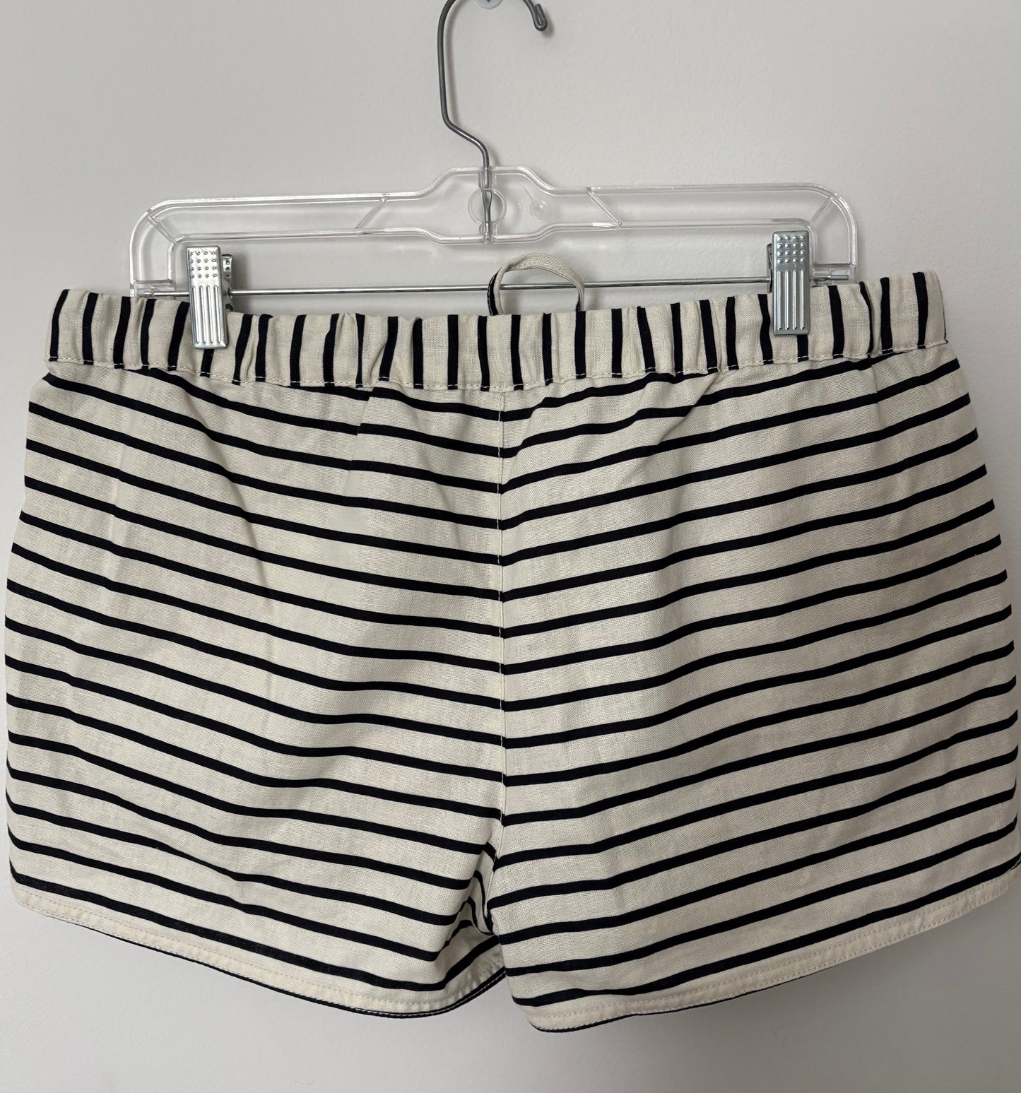#28 Women’s JCrew Linen Blend Stripe Shorts - M