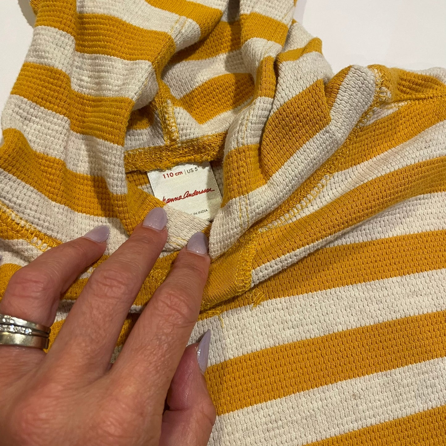 #126 Boys Hanna Andersson 110/5T Yellow Stripe LS Hooded Waffle Shirt GUC