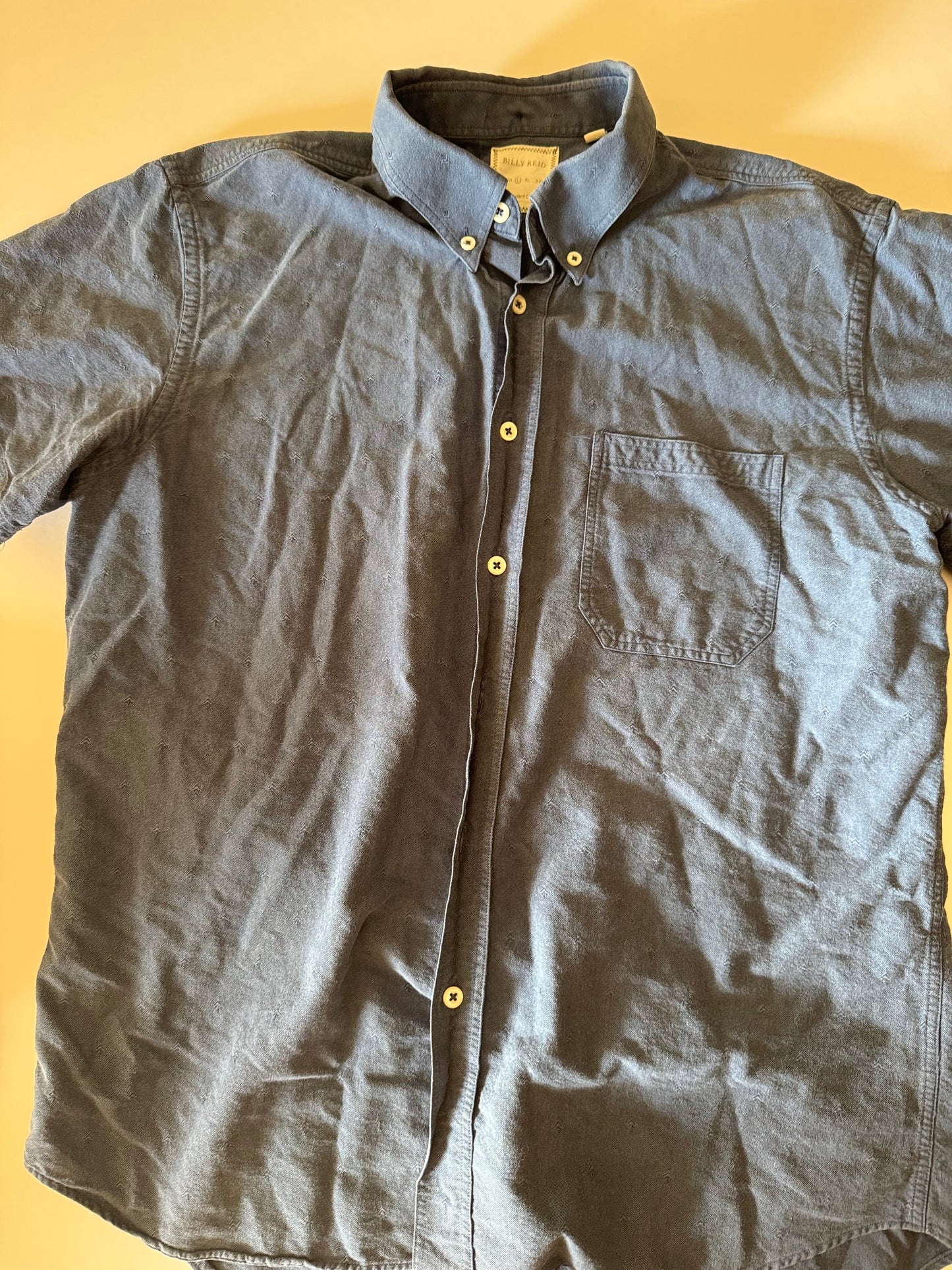 REDUCED #92 Men’s large L navy blue button up collar t shirt