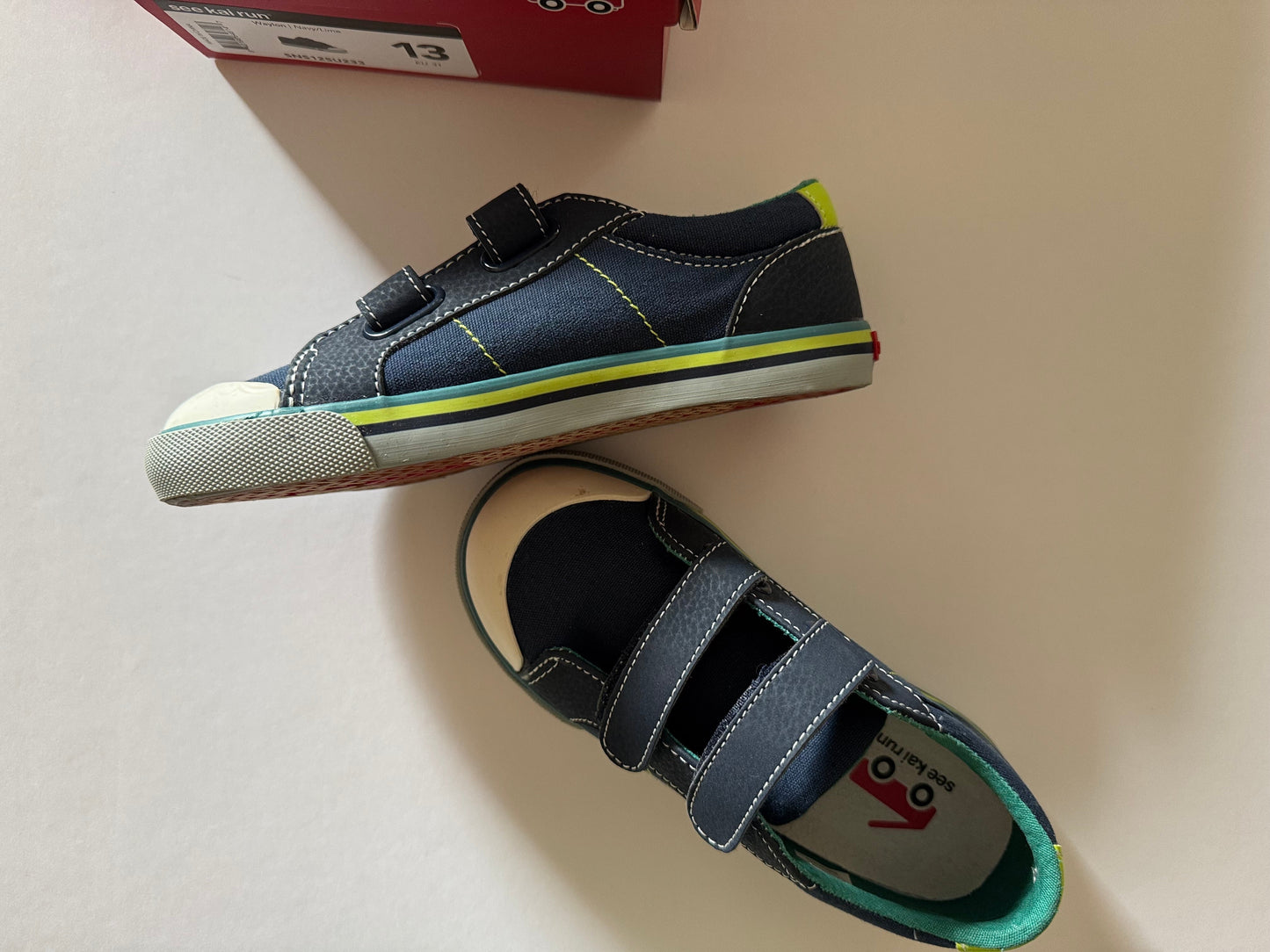 REDUCED #92 NEW size 13 see Kai run boy sneaker shoe blue and lime green