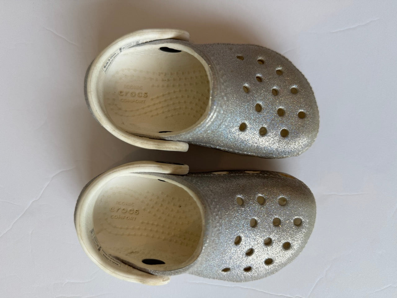 #190 REDUCED Crocs Classic Shoes, Size 5T