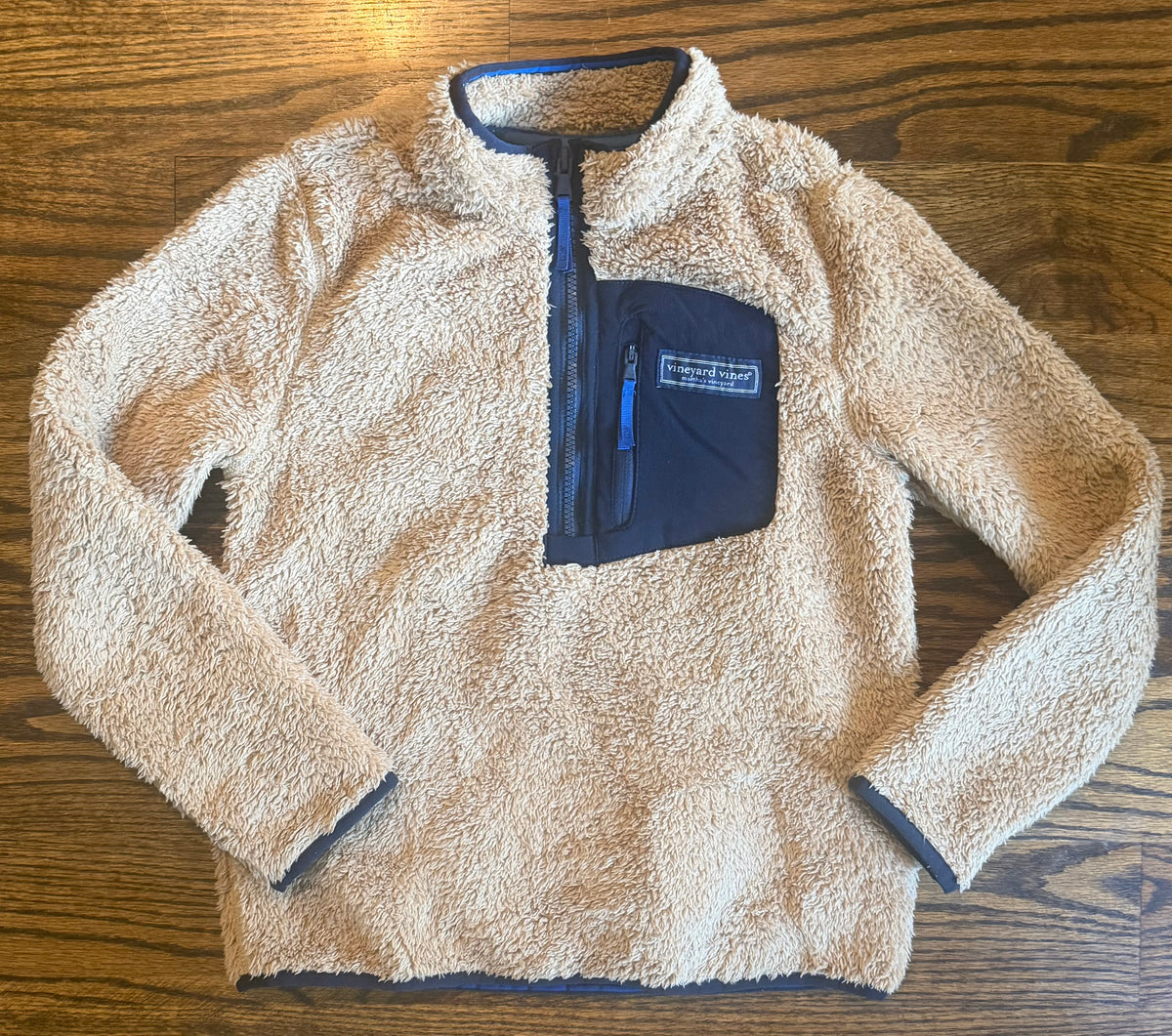 #75 Vineyard Vines Boys Sherpa Size 8-10