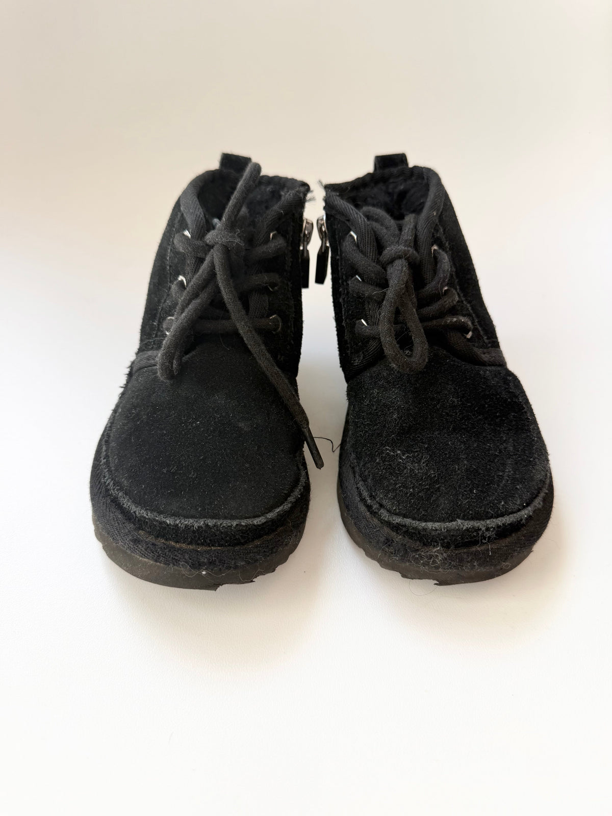 #117, Girls shoes 8c, Ugg black boots, VGUC