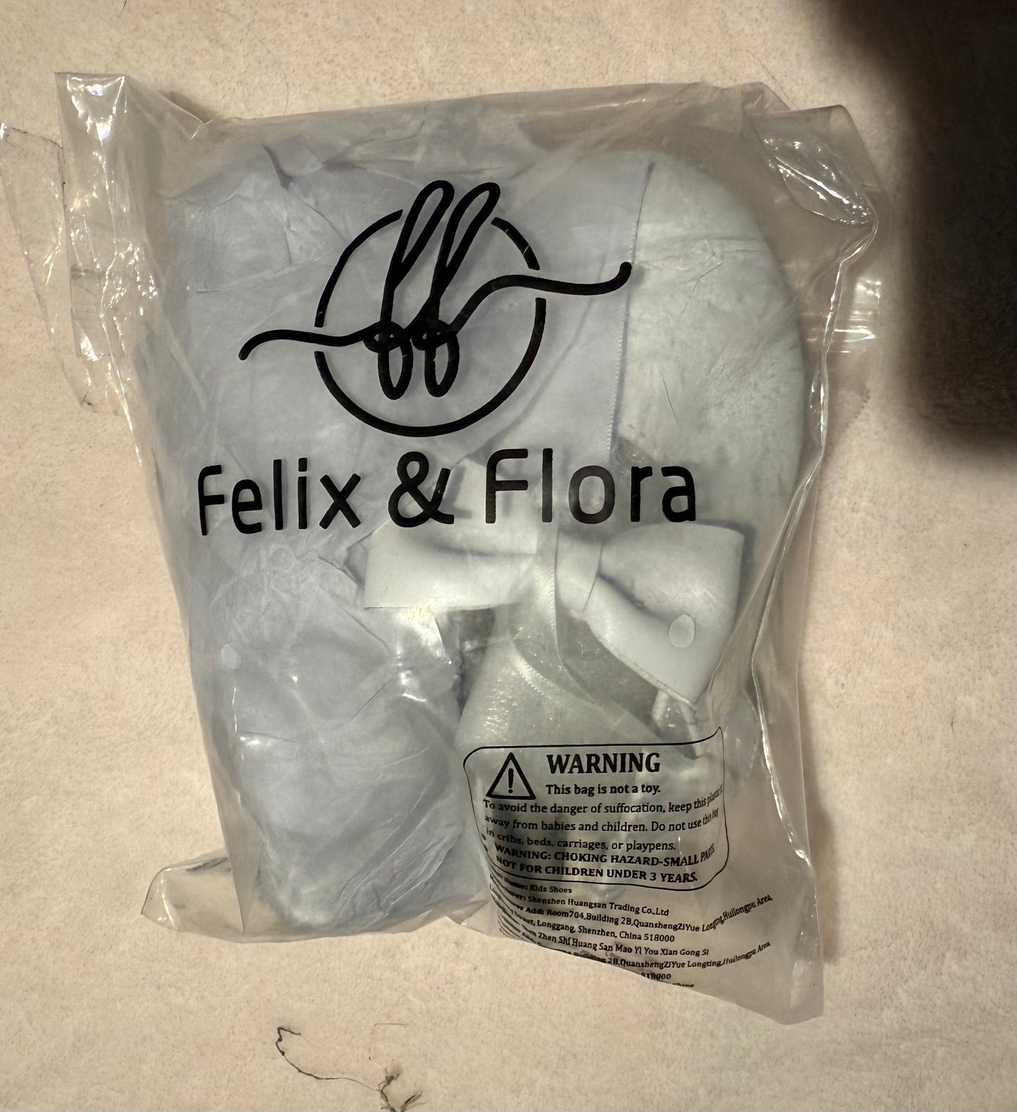 136 nwt girls white bow shoes size 4