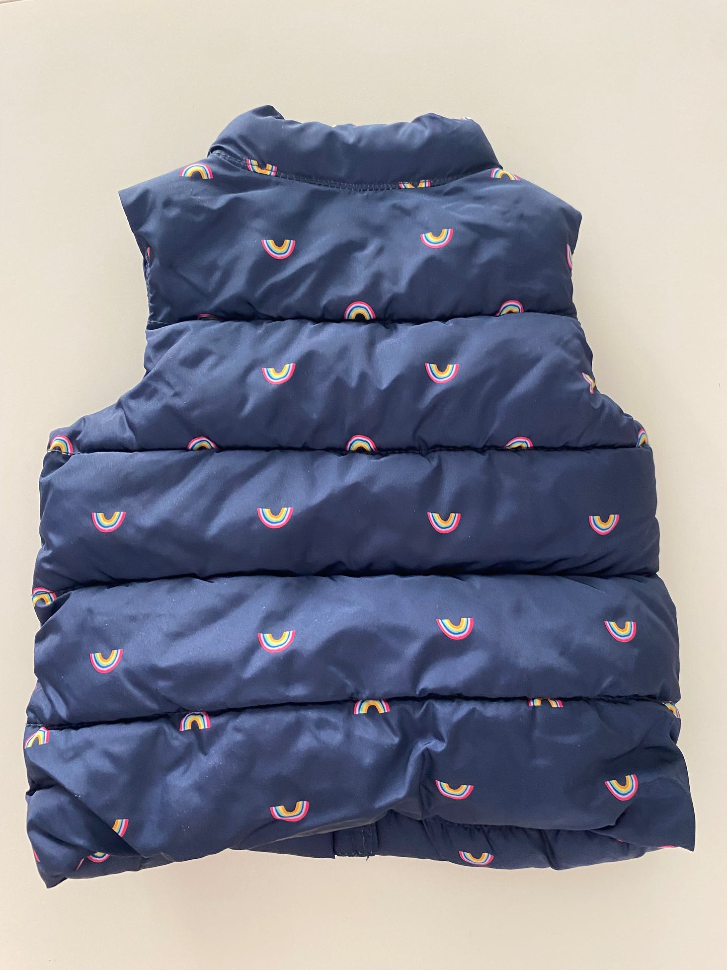 #117-Girls 24M, Old Navy Navy Rainbow Puffer Vest, EUC,*reduced*
