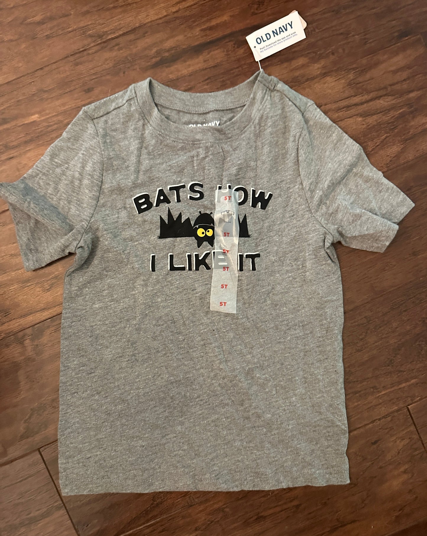 #218 sz5t NWT old navy