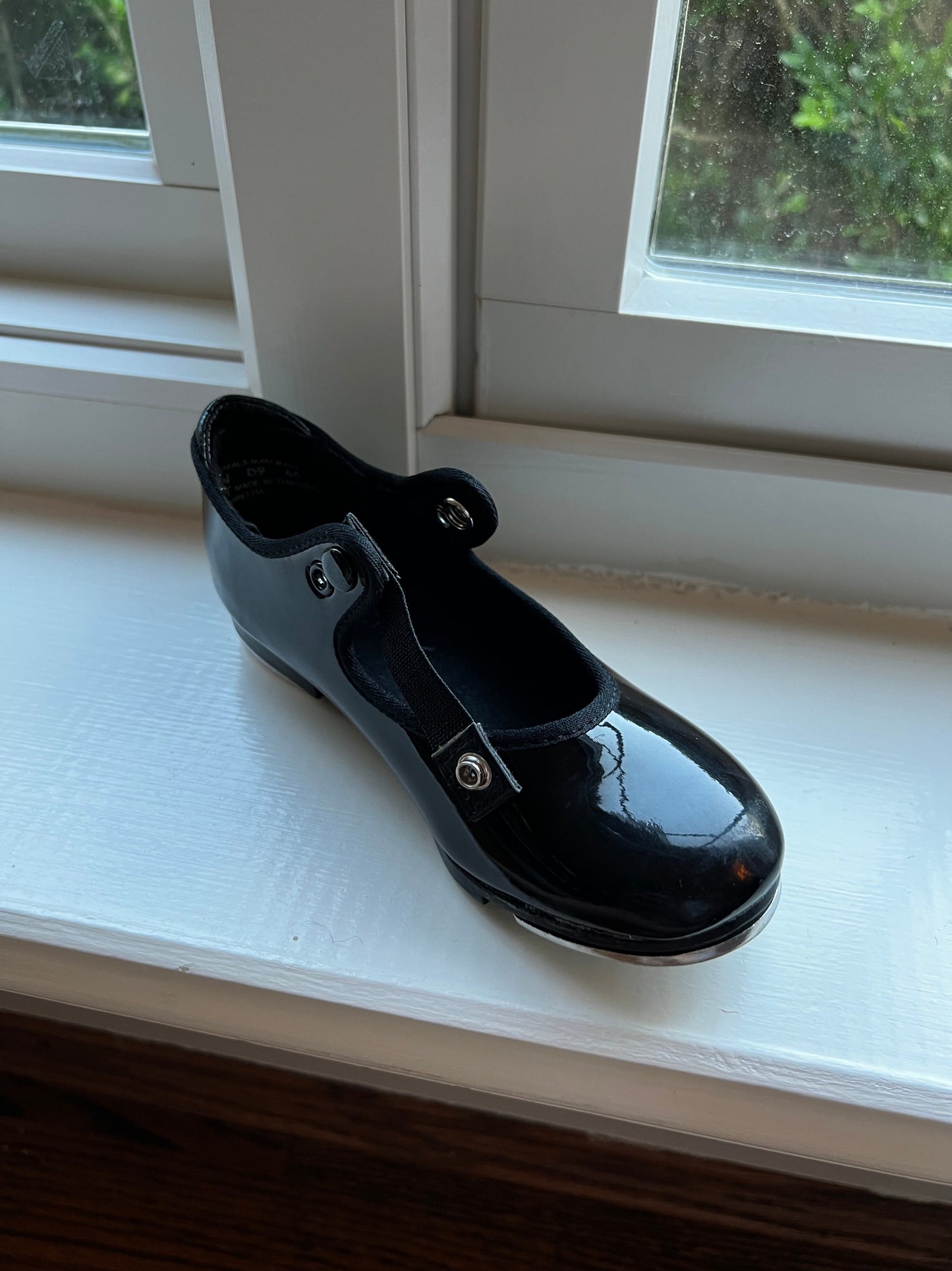 Seller #115 - Capezio Toddler Girls Size 9.5 Black Shiny Tap Shoes, VGUC