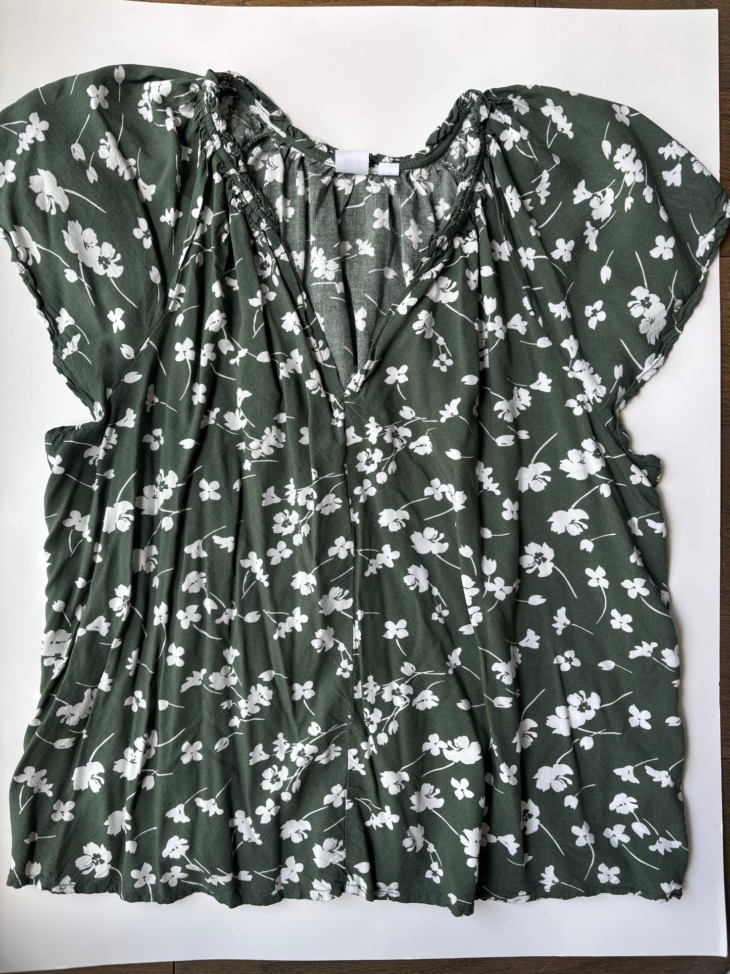 Seller #60 Floral Cap Sleeve Blouse, Gap Large EUC