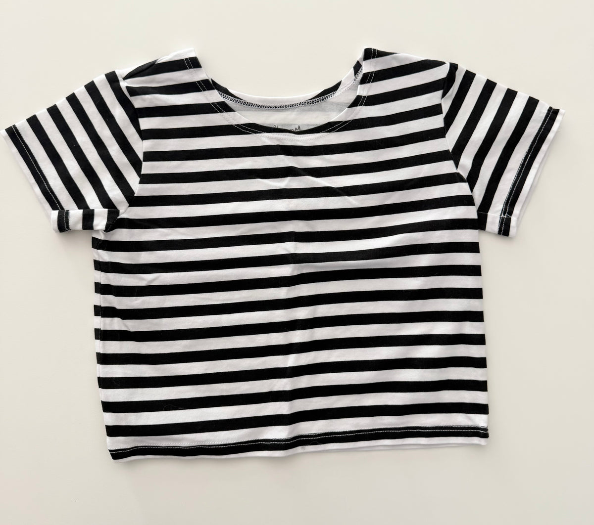 #117, Girls 2T, June & January black/white striped top, EUC