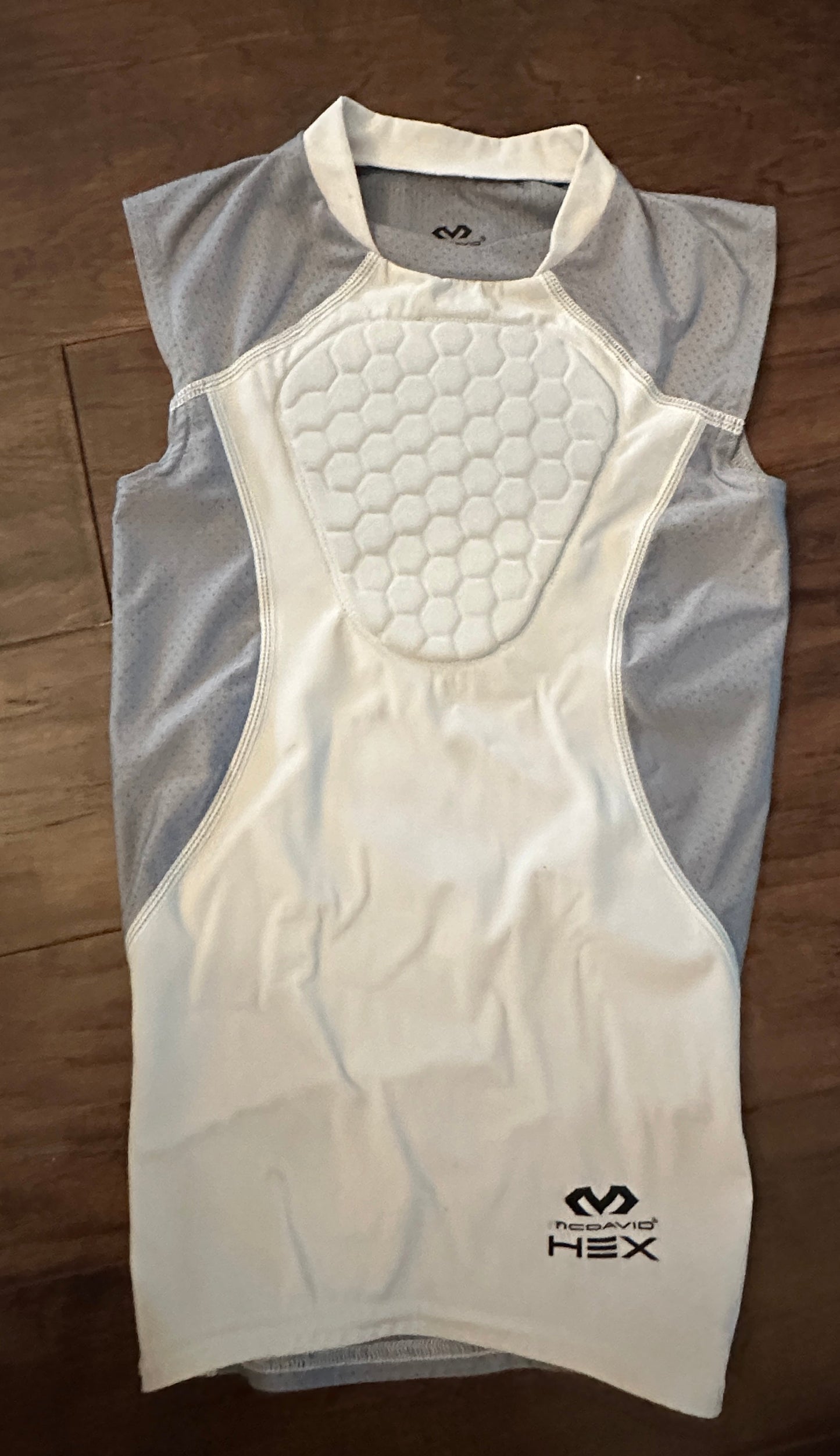 #218 Sz Xsm under shirt