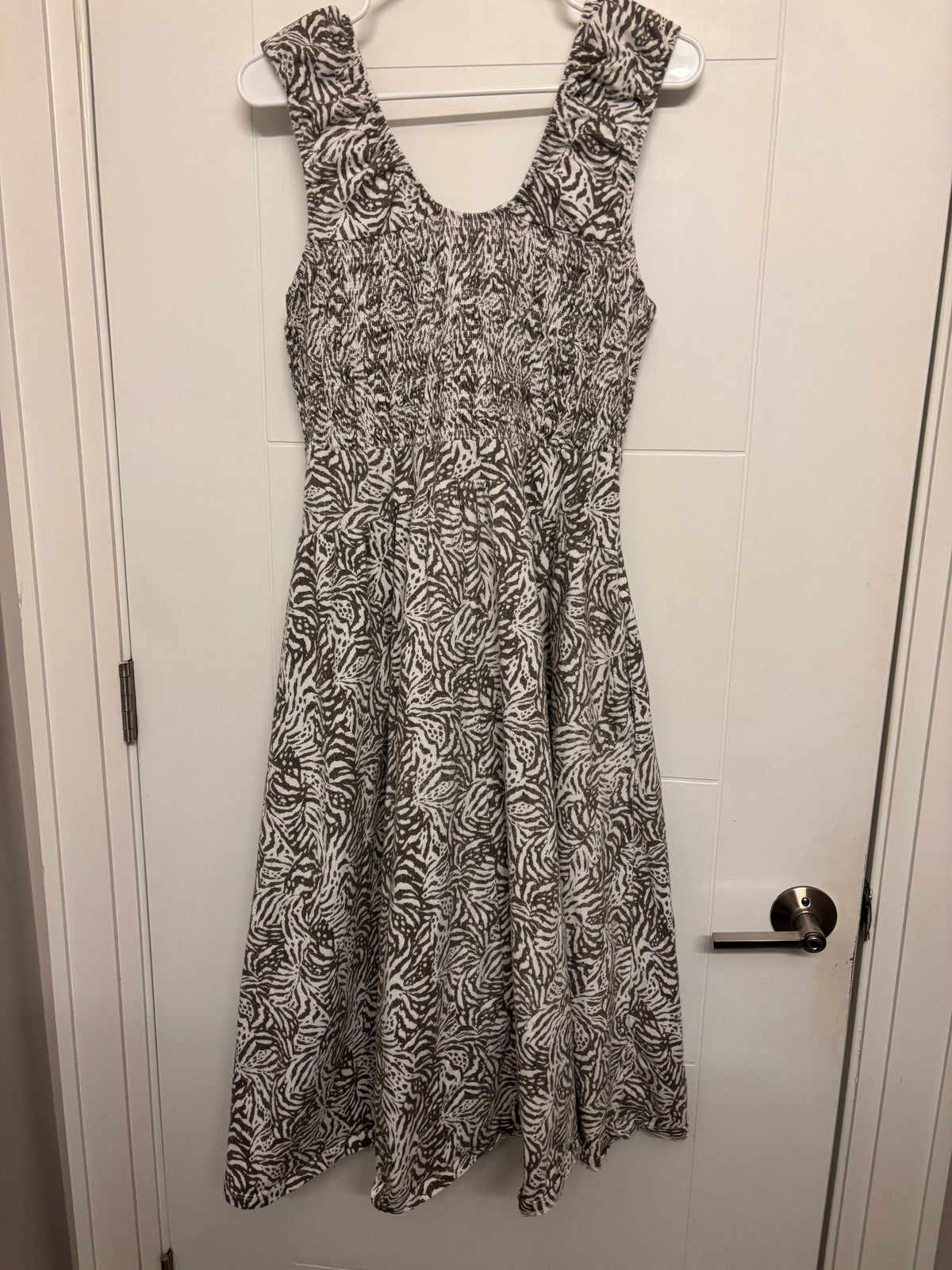 Seller #50 Green Maternity Smocked Maxi Dress, Ingrid & Isabel XL