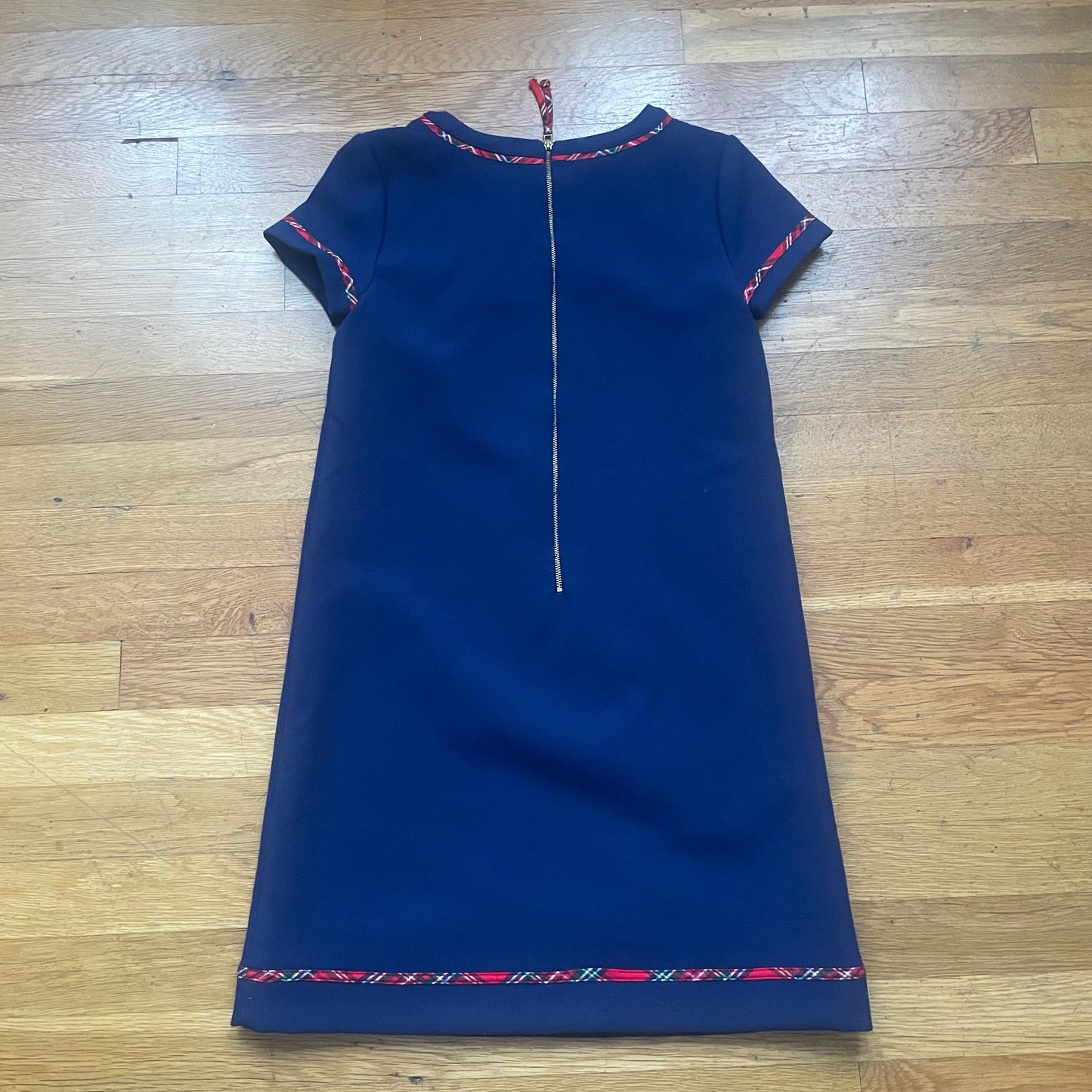 #116 Vineyard Vines Navy dress girls 14 REDUCED