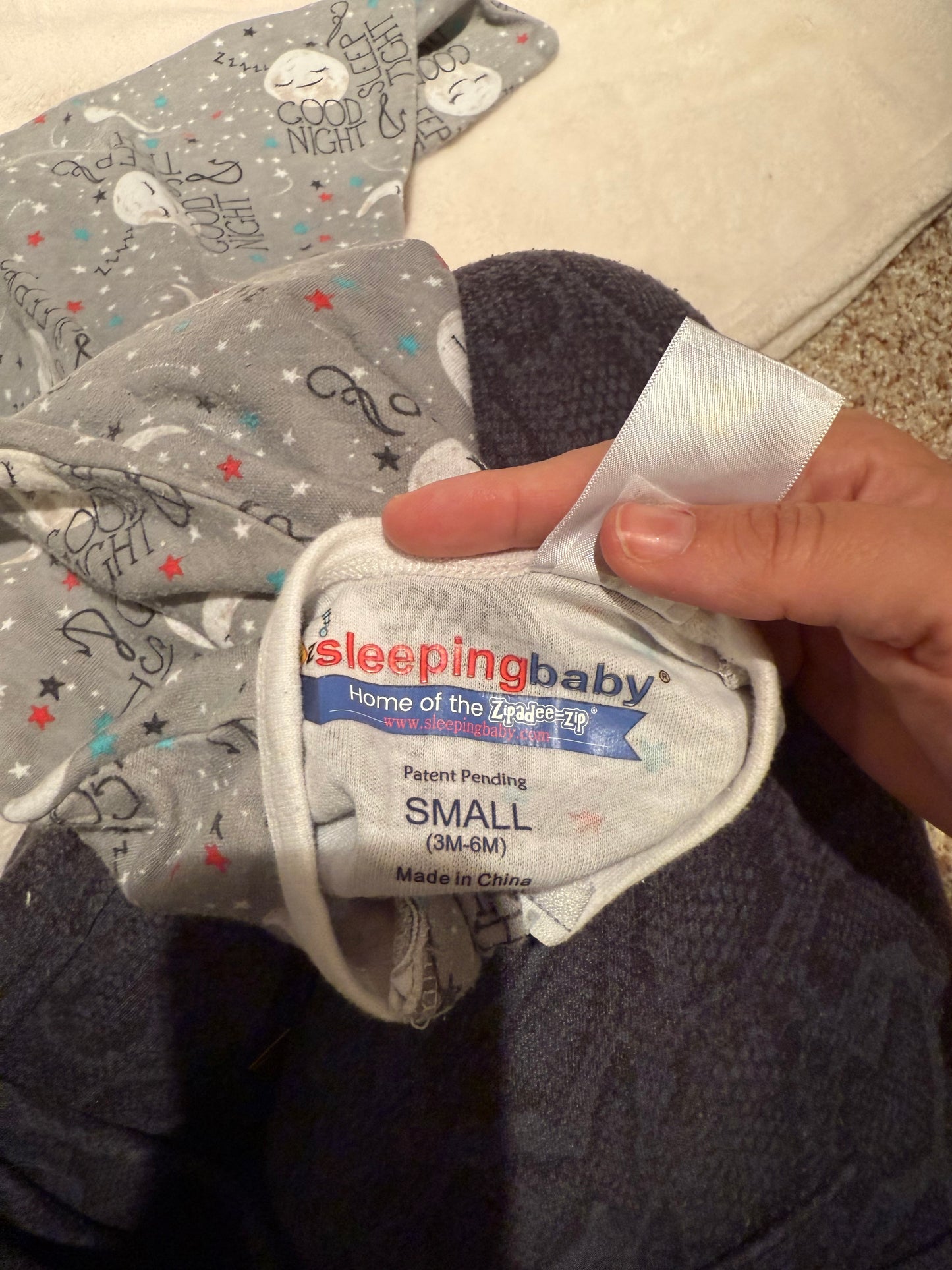 136 zipadee zip sleep sack EUC size small