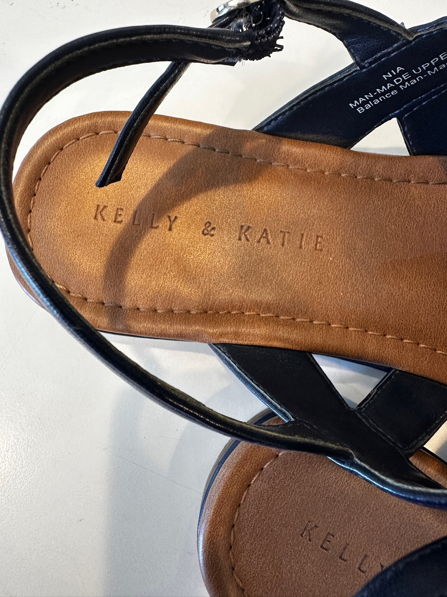 #33 Kelly & Katie Women's sandal size 10