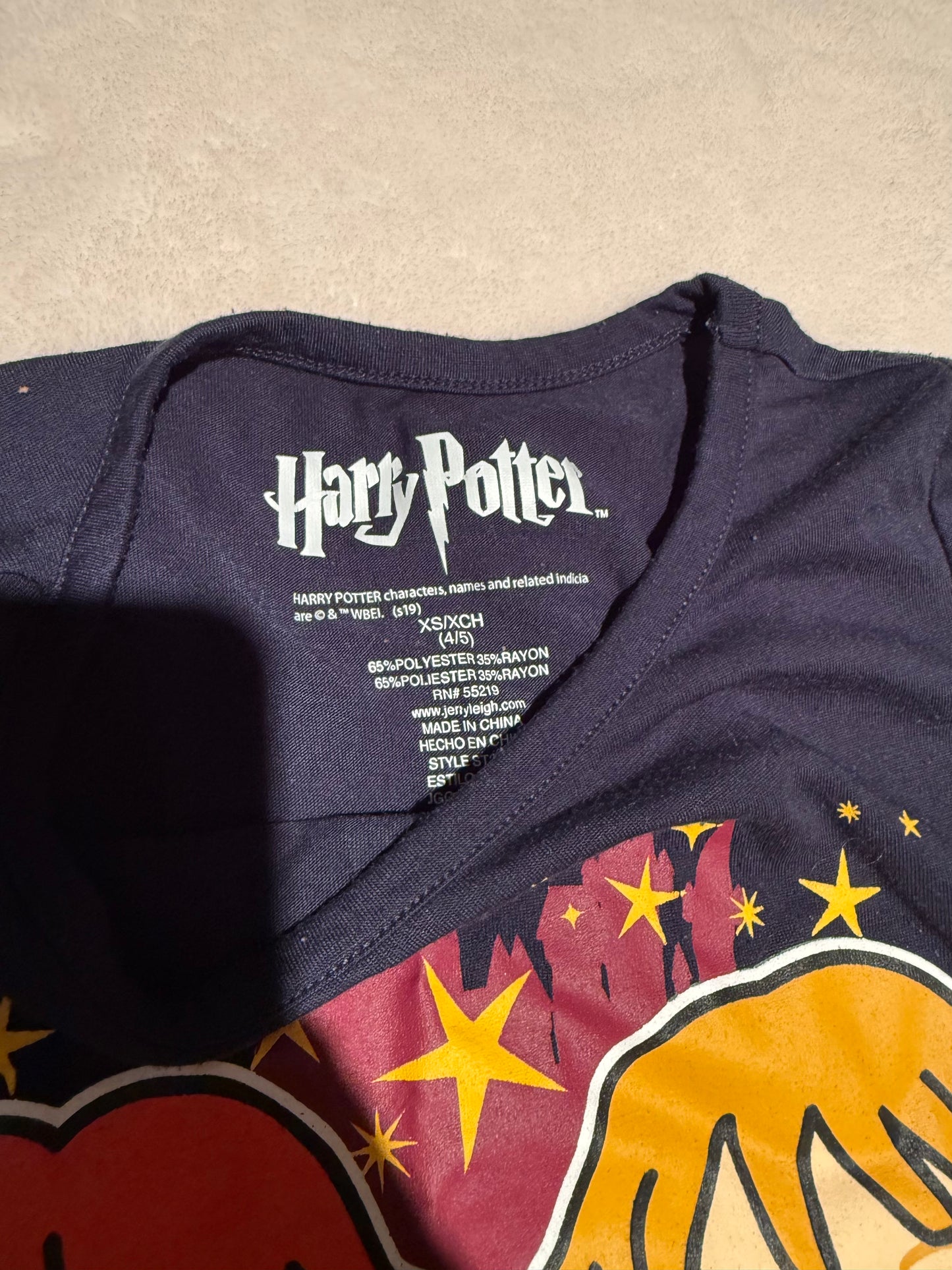 136 EUC girl size 4/5 Harry Potter shirt