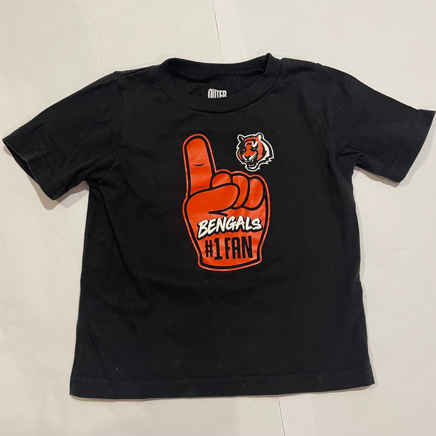 #126 Bengals shirt 24M EUC