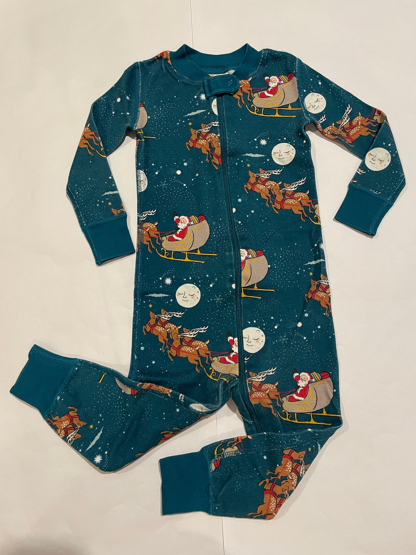 #126 Hanna Andersson 85/2T blue Santa zipper jammies GUC