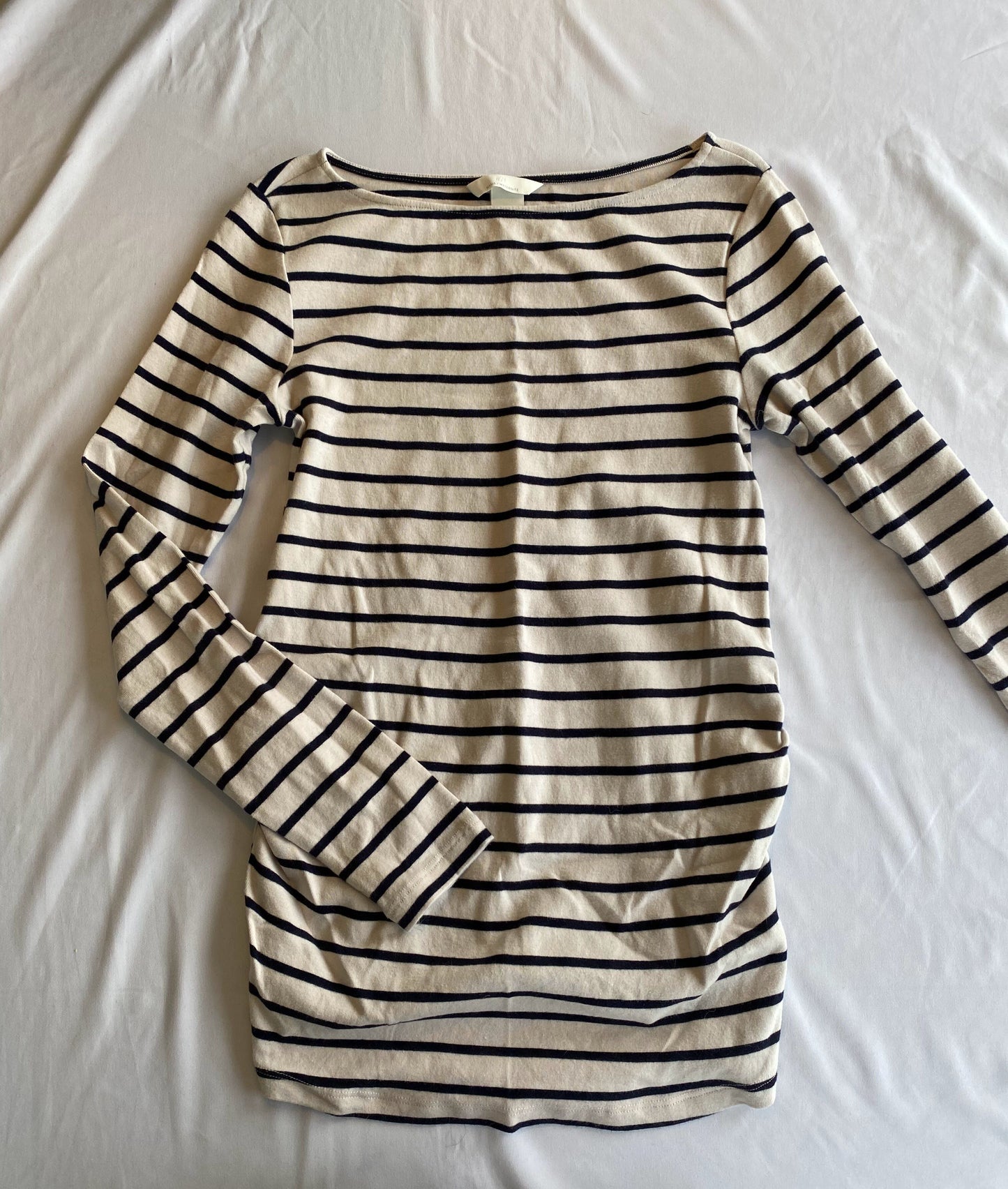 #53 H&M Maternity Long Sleeve Shirt M