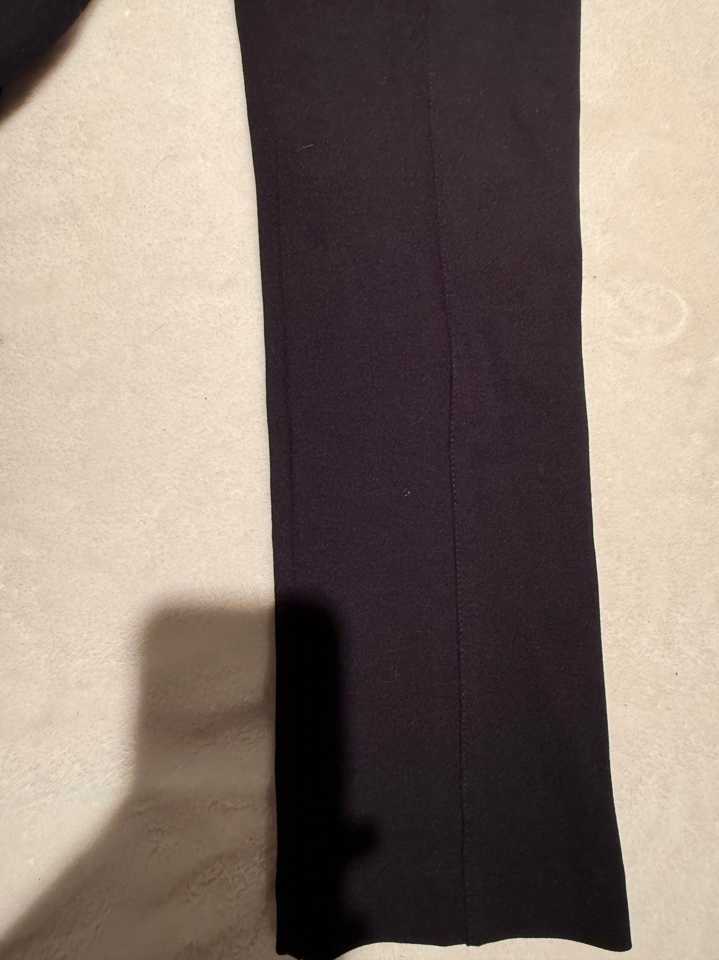 136 EUC maternity pants size small