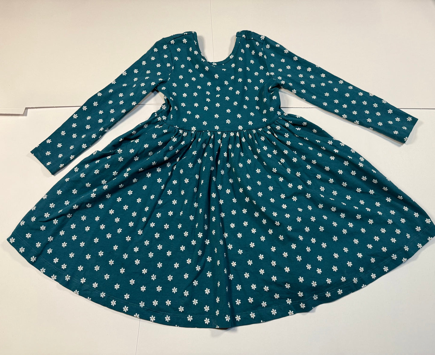 #180 Girls 5 Ruffle Butts NWOT Teal Dress with Daisies and Bow on Back