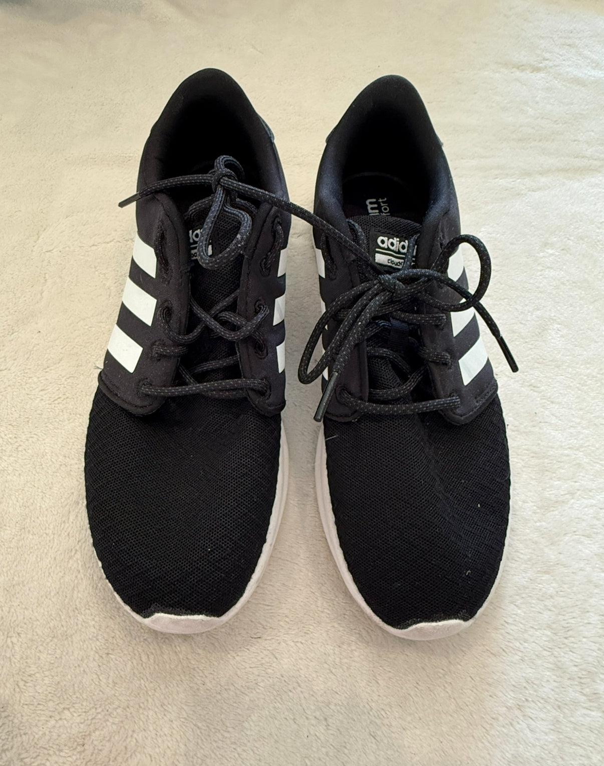 #46 women’s size 8 adidas gym shoes euc