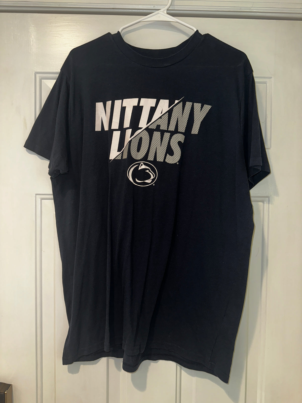 Seller #40 men's Penn State size XL