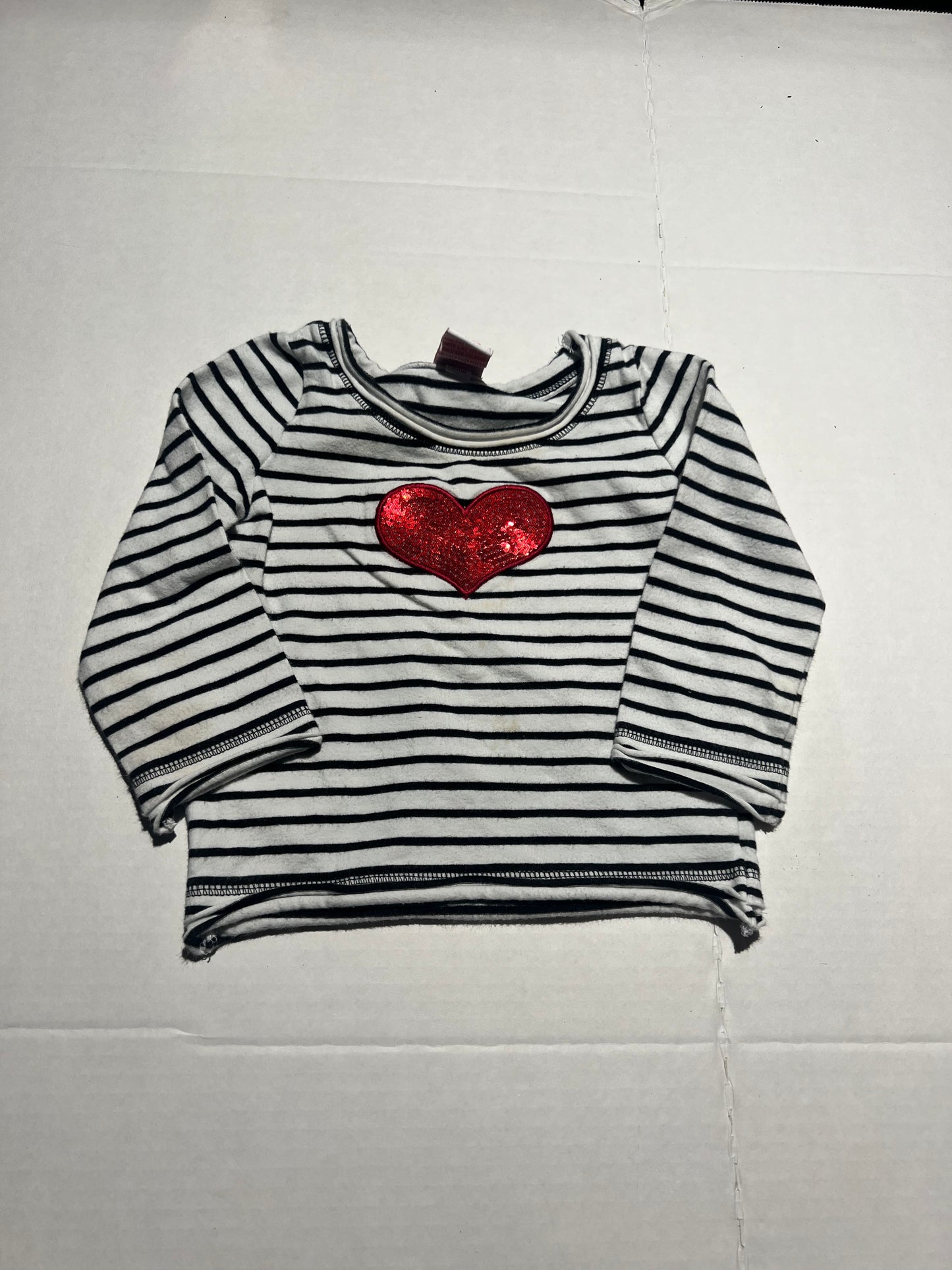 #98 Girls 12mo Heart Top