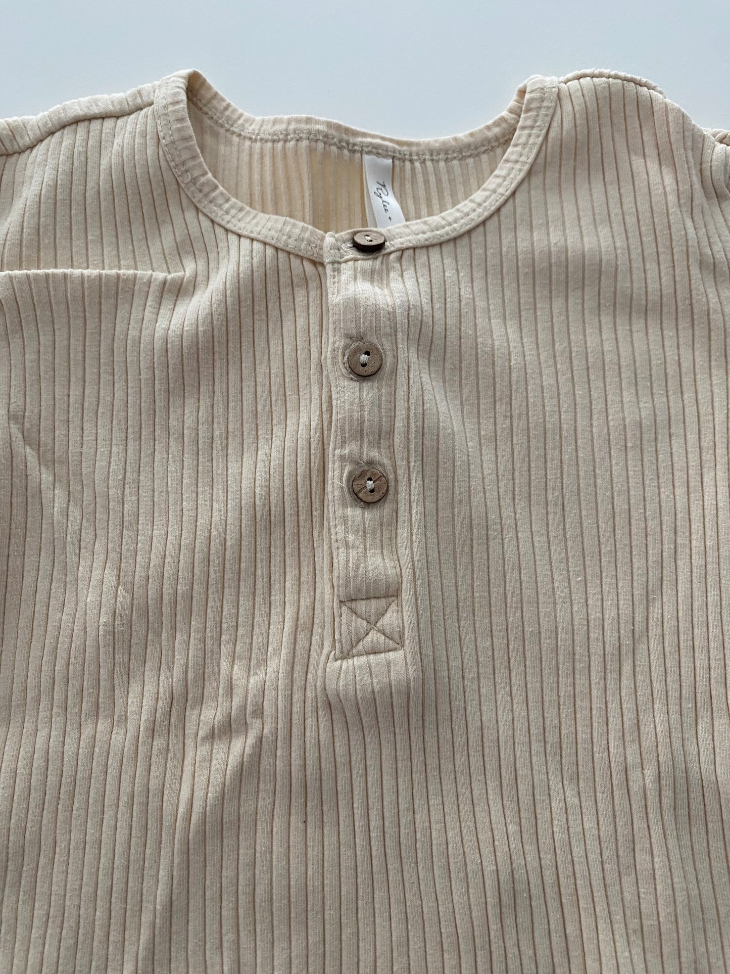 #117-Girls 3T, Rylee + Cru Ribbed Cream Shirt, EUC