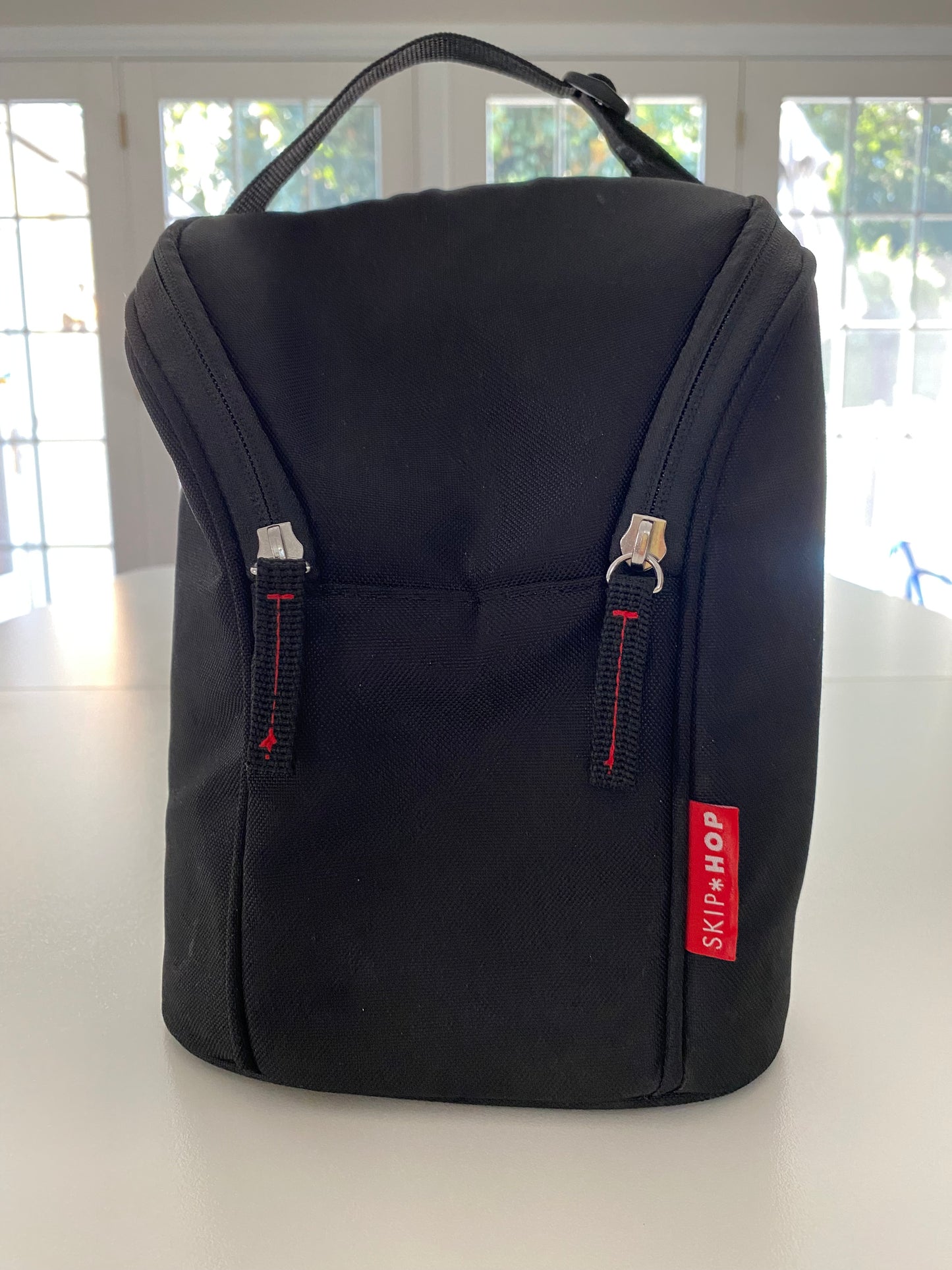 #117-Skip Hop Grab & Go Insulated Bottle Bag, EUC