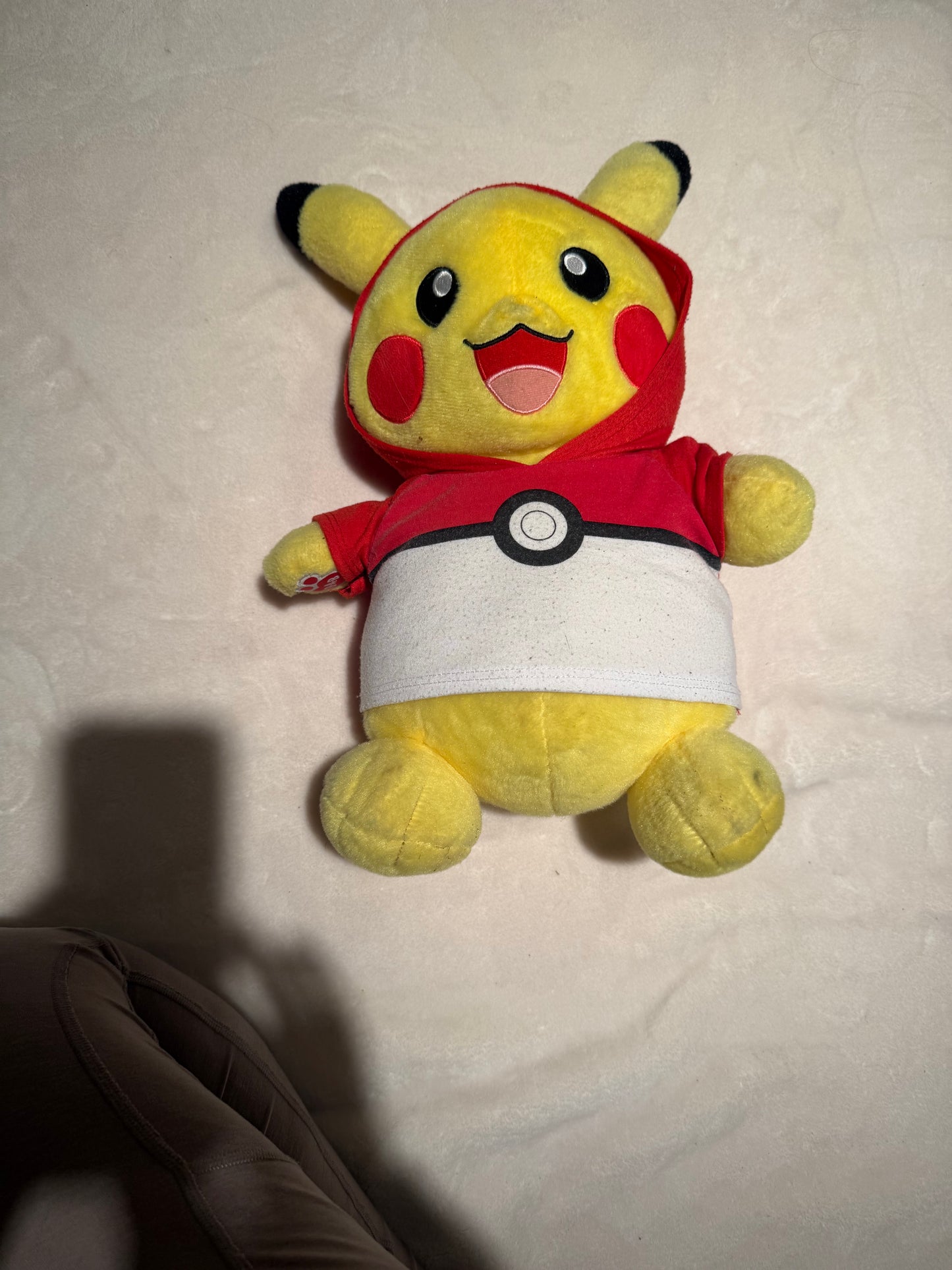 136 GUC (piling on outfit) pikachu pokemon