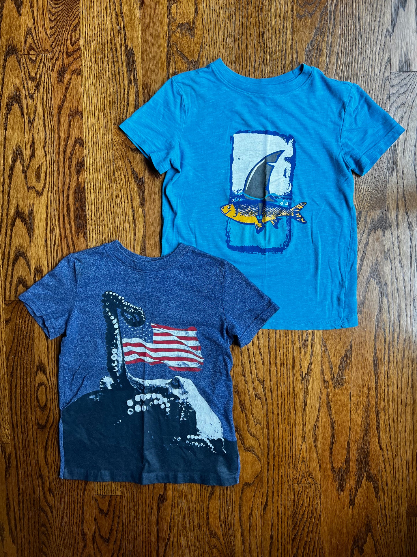 Seller #115 - Cat & Jack Boys Small (6/7) T-Shirt Bundle (Set of 2, Blue Octopus & Shark), GUC