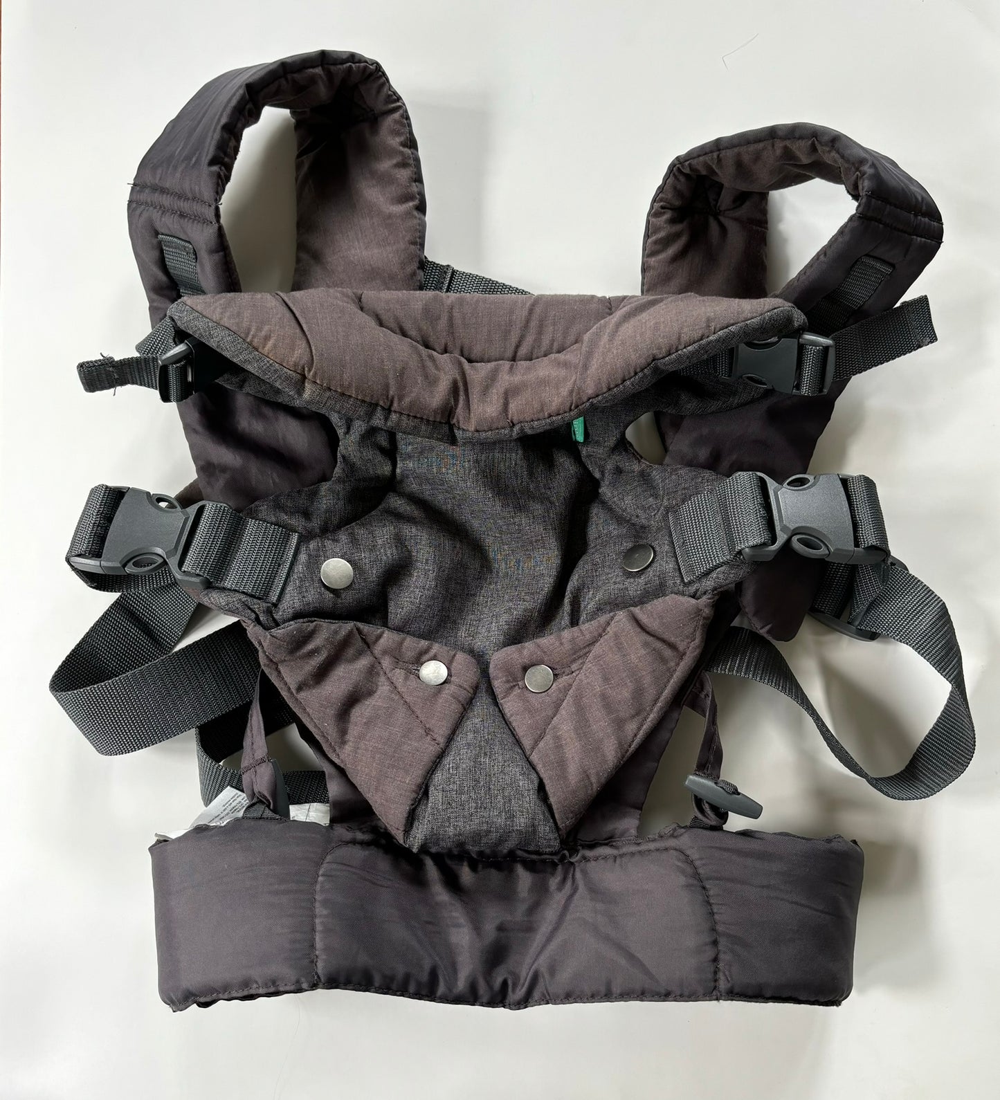 #101 Infantino Flip 4-In-1 Convertible Baby Carrier Gray Charcoal