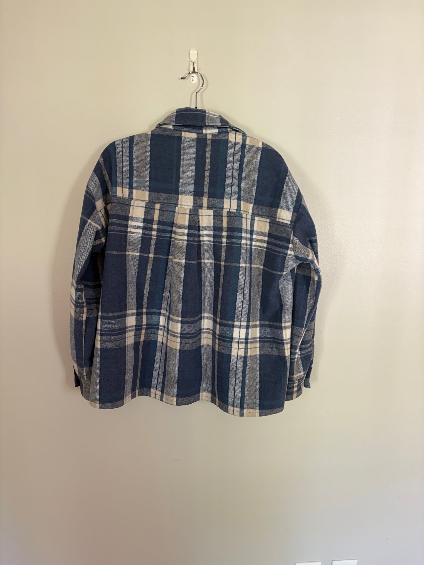 #28 Women’s Flannel Shirt Jacket - Size M