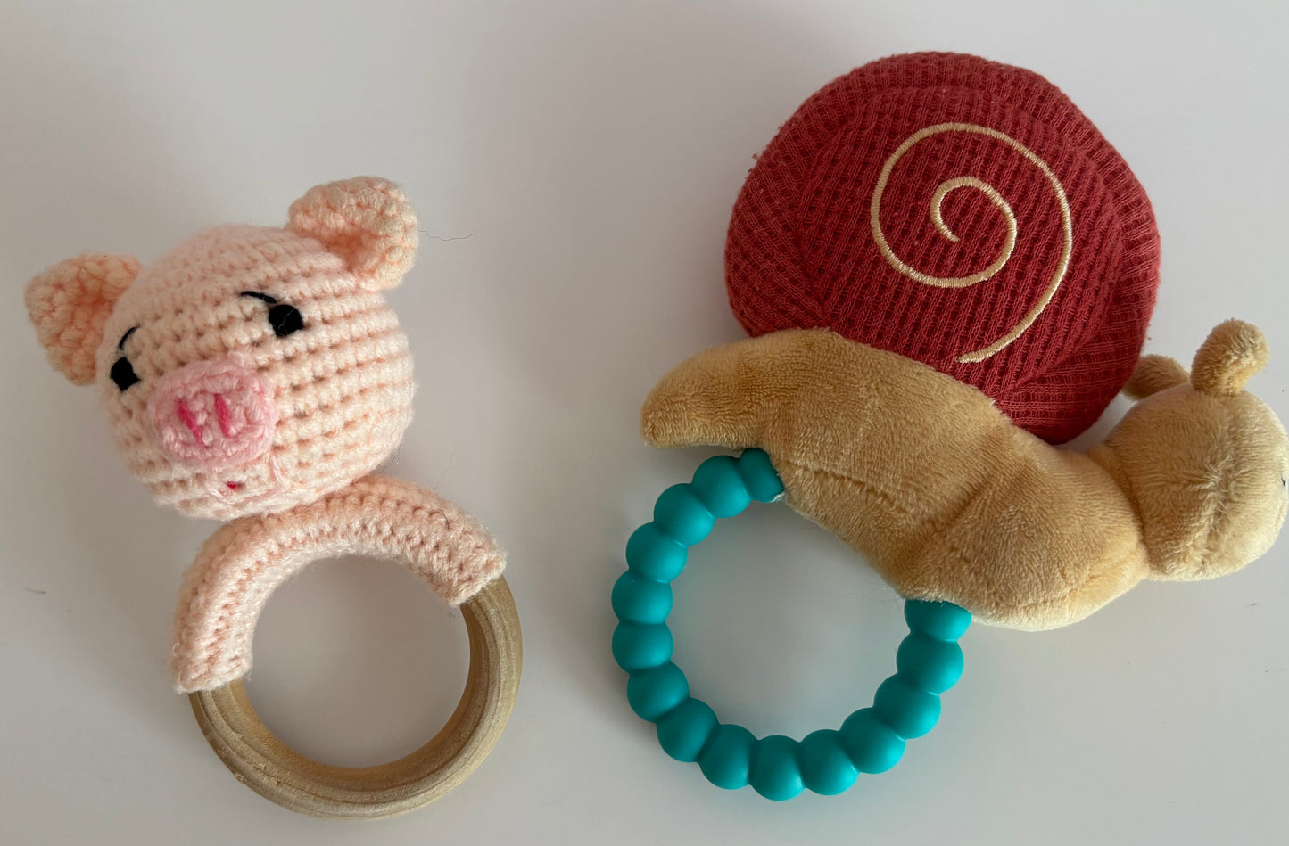 #70 baby wrist toys EUC