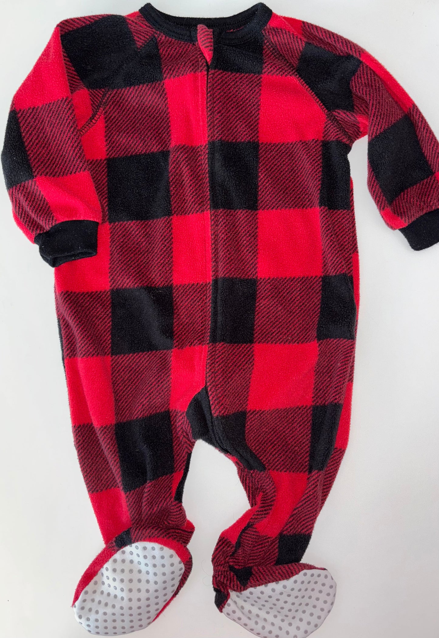 #70 Children's place buffalo plaid jammies 6-9m VGUC