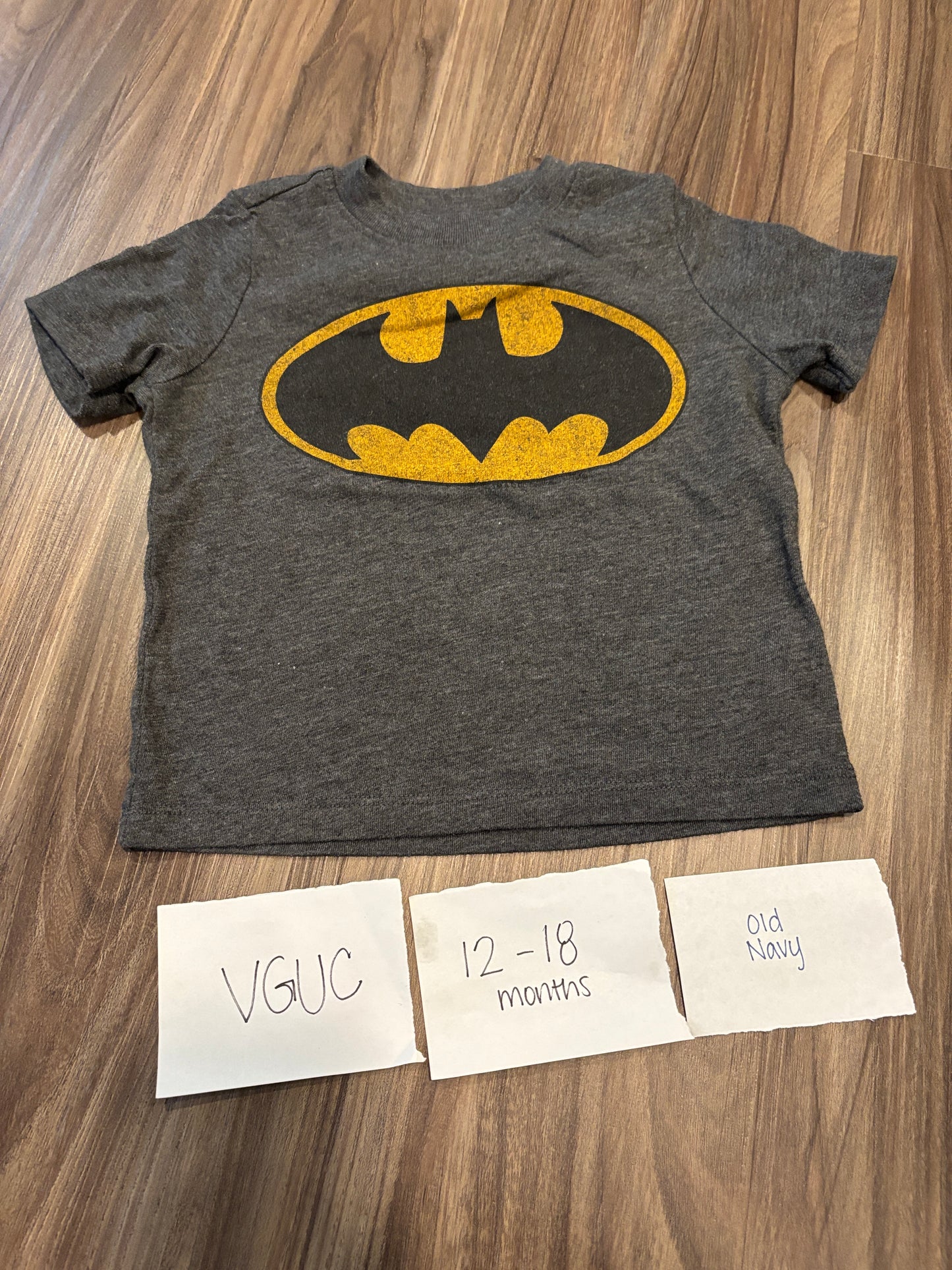 #77 - 12-18 Mo - VGUC Old Navy - Grey batman shirt
