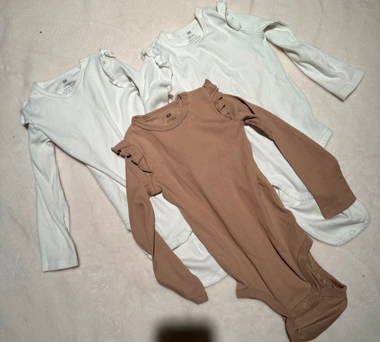 136 EUC white H&M onesies and nwot khaki onesie 2t