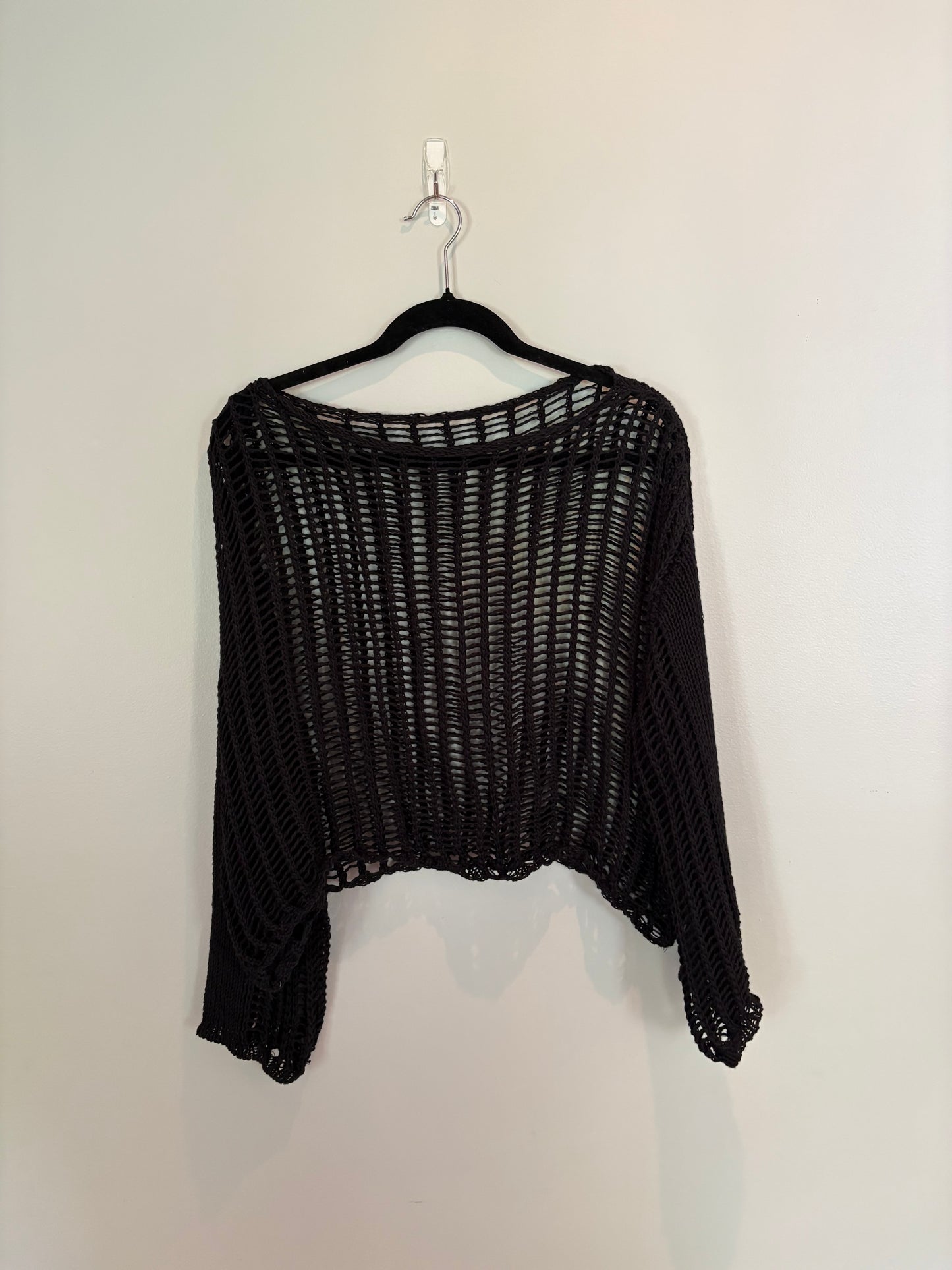#28 Women’s Wide Knit Crop Sweater - Size Small