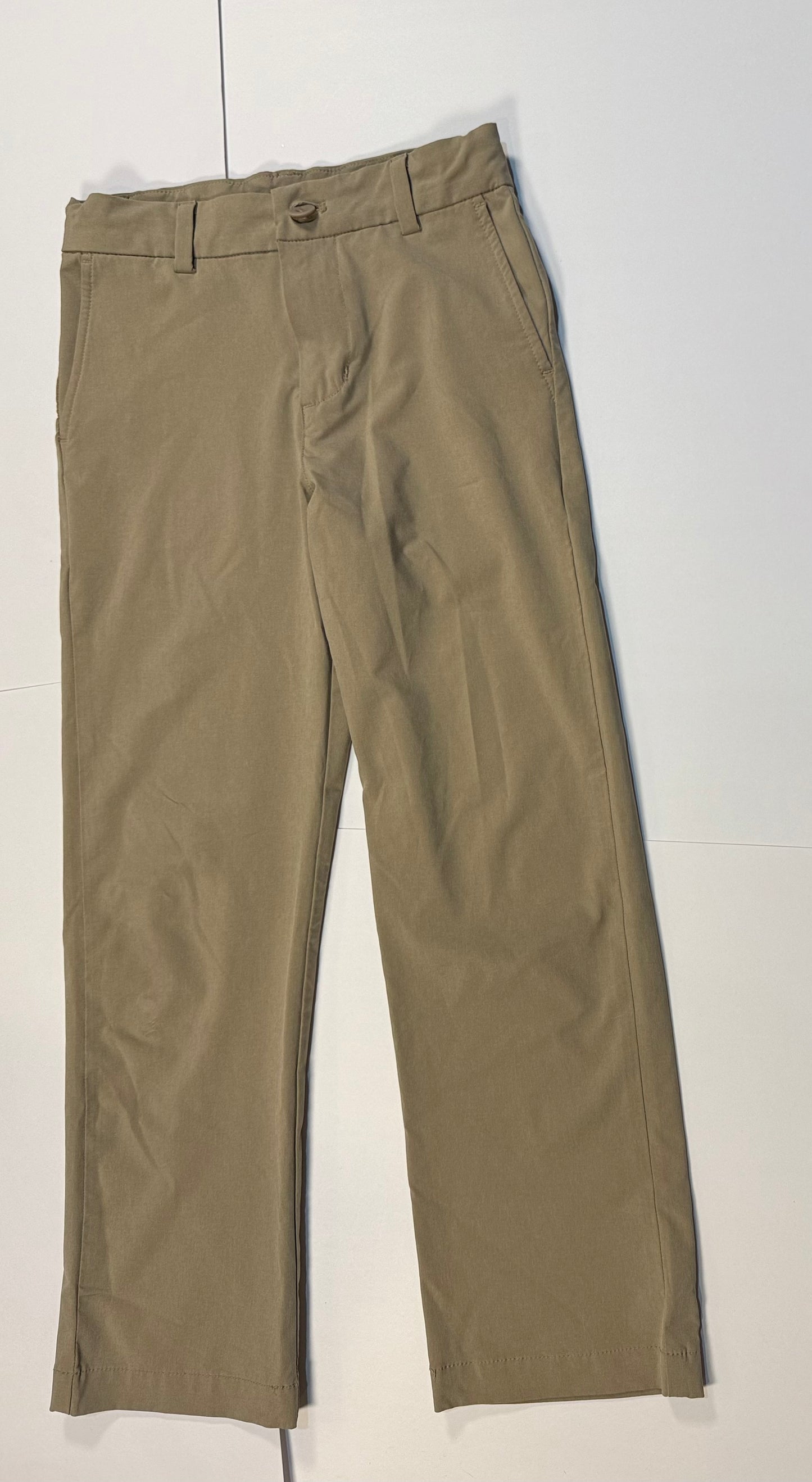 #180 Boys 8 Vineyard Vines Performance On the Go Khaki Pants with Adjustable waist