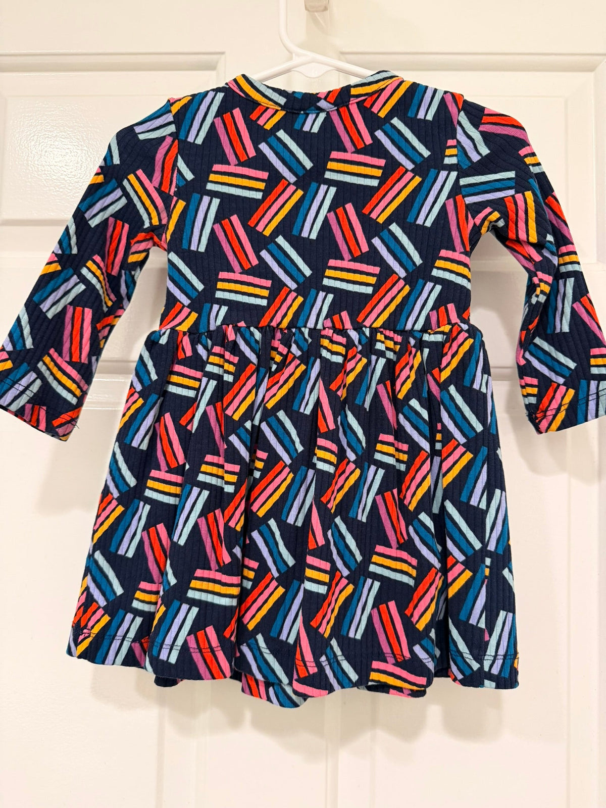 #85 HA Hanna Andersson Rainbow Geo Dress, Girls 12-18m