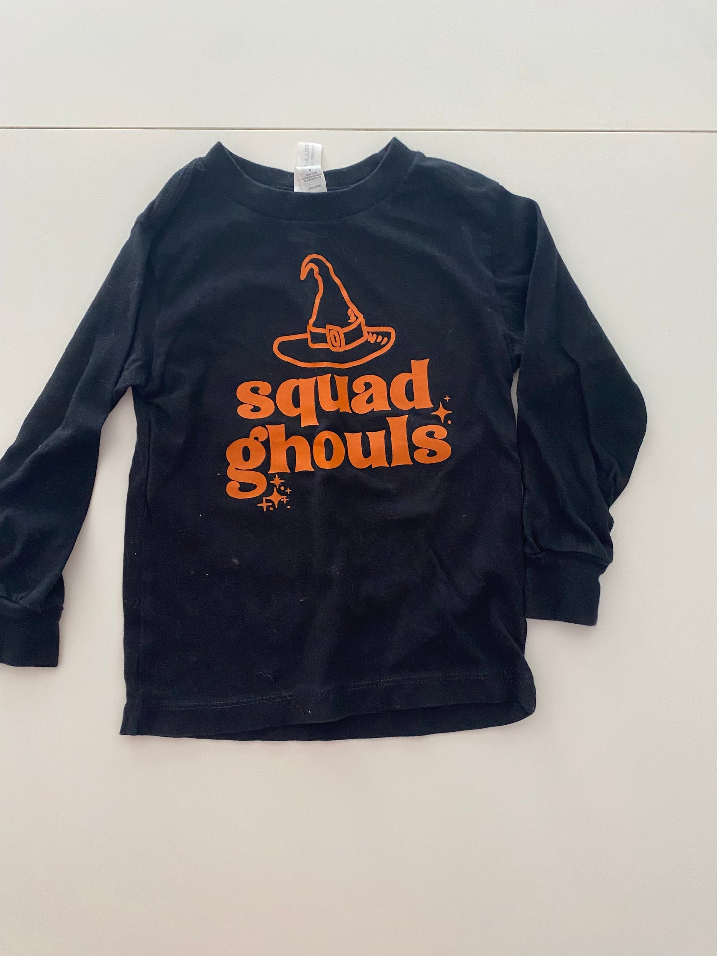 #117- Girls 2T, ON Hello Kitty t-shirt & Boutique black ‘squad ghouls’ shirt, VGUC,*reduced*