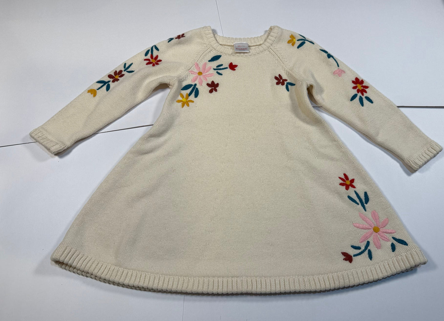 #180 Girls 4 Hanna Andersson Floral Sweater Dress