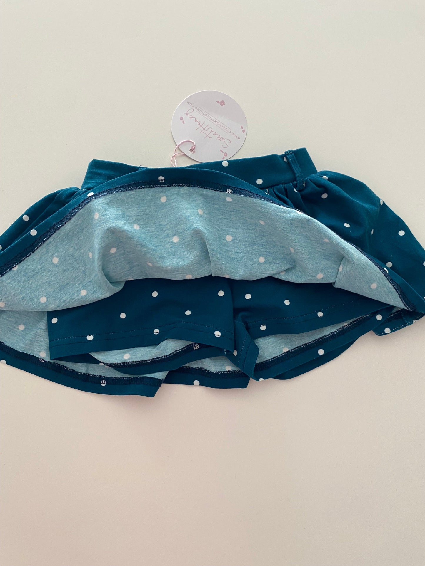 #117- Girls 2T, Sweet Honey teal polka dot skort, New,*reduced*