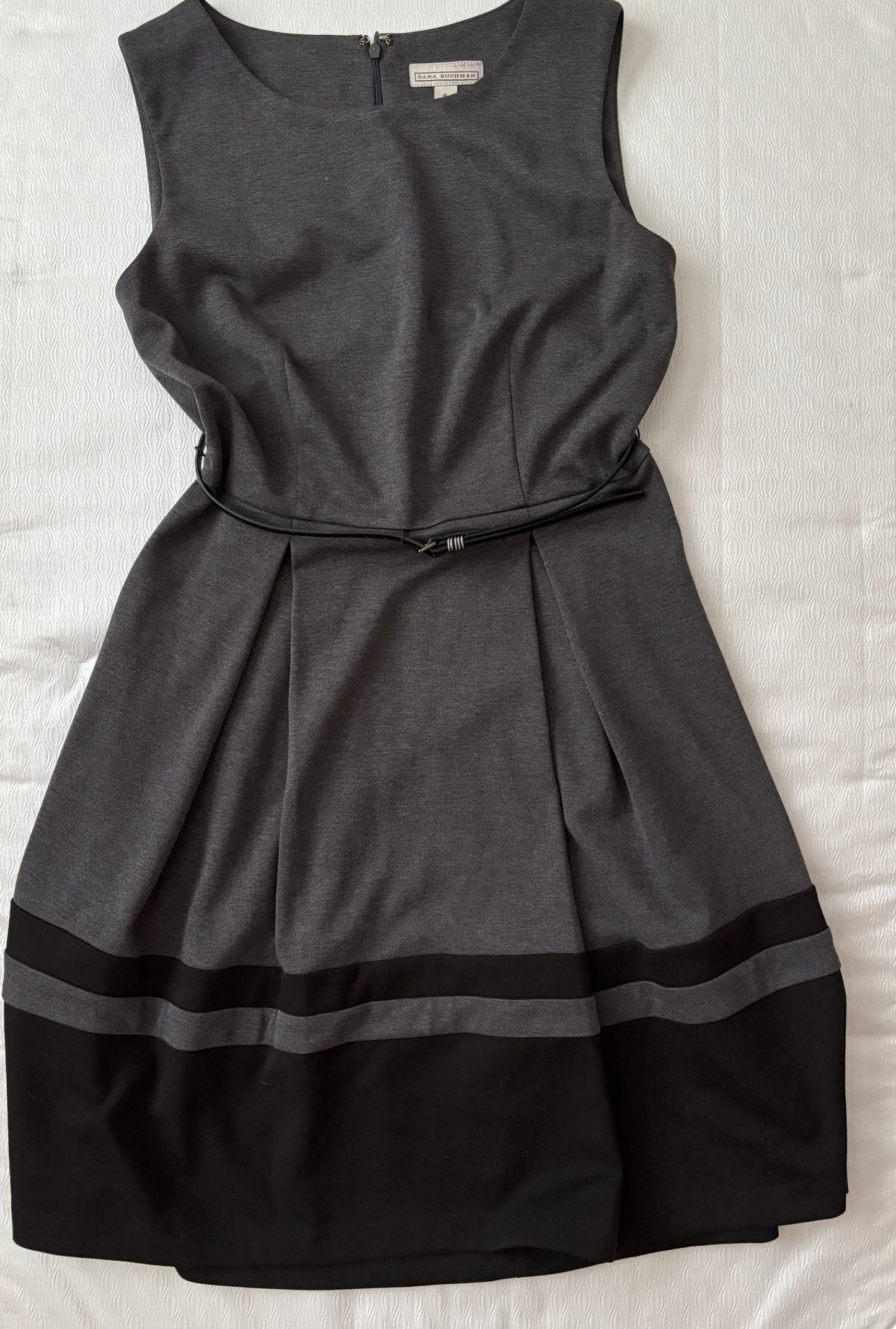 #70 Dana Bachman dress size 6