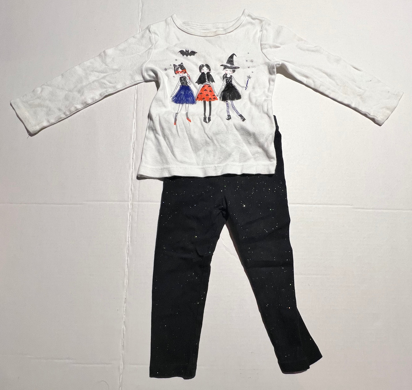 #98 Girls 2T Outfit