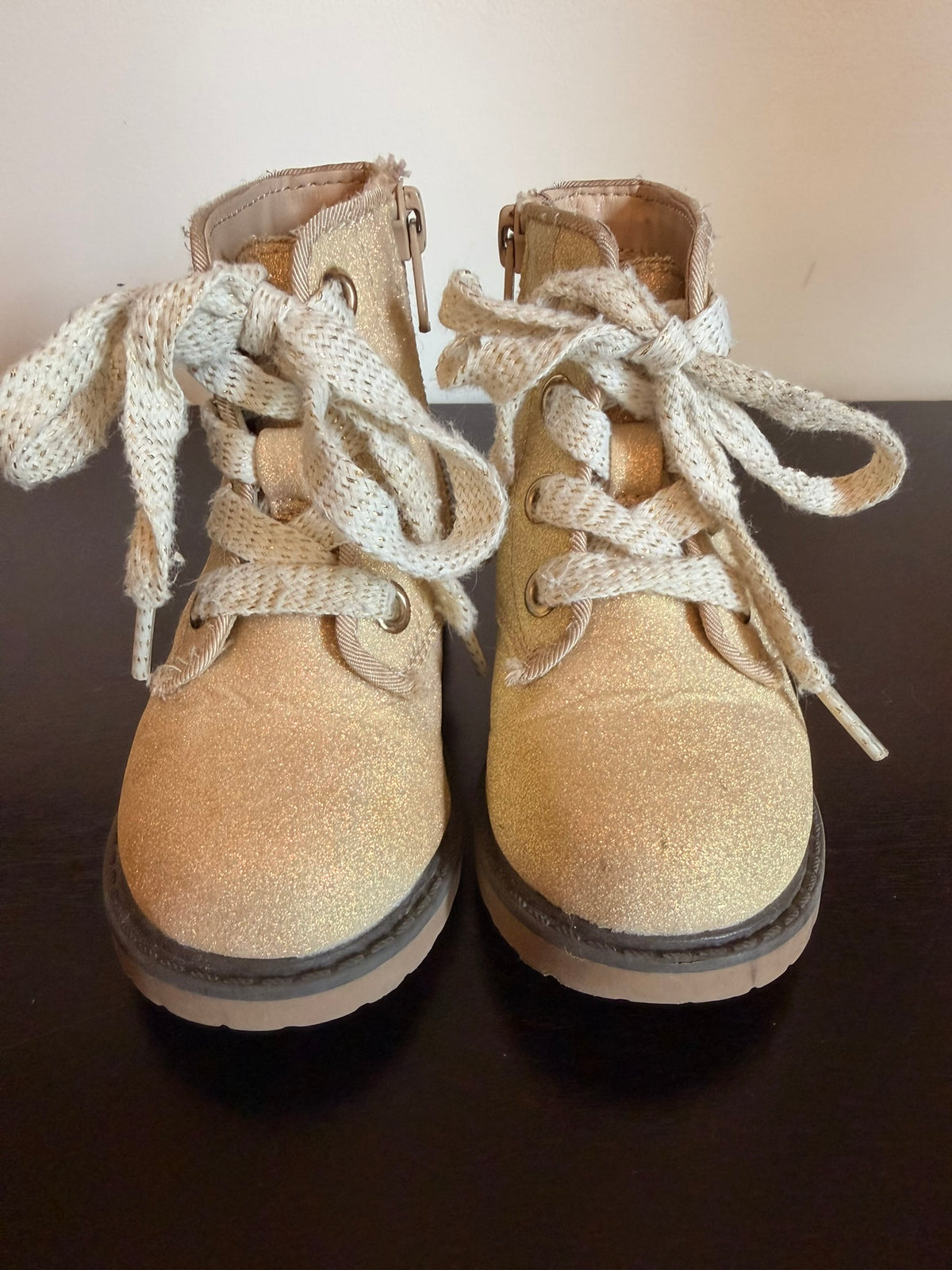 #85 Cat & Jack Yellow Iridescent Boots, Girls 5