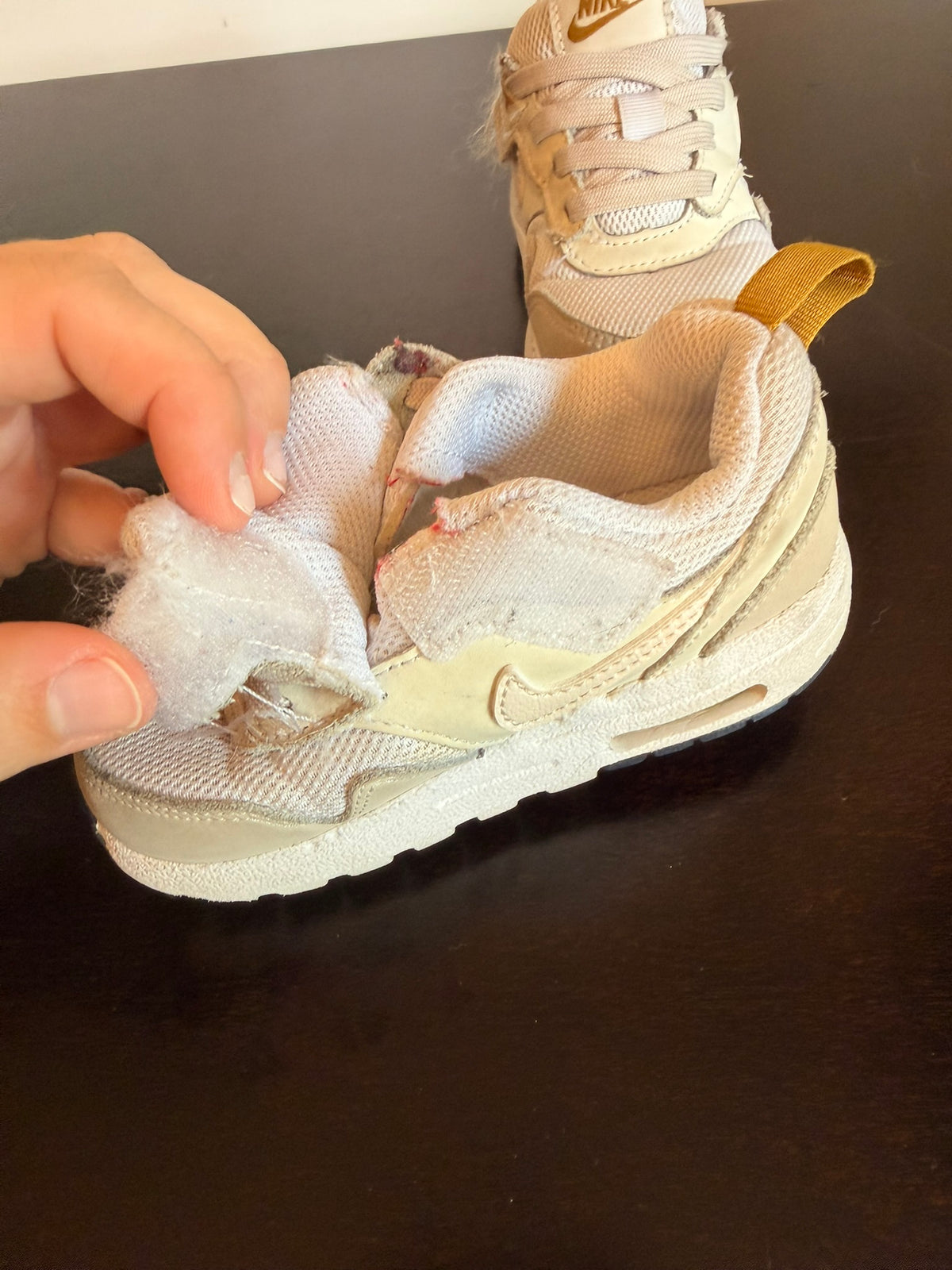 #85 Nike Air Max Cream and Tan Tennis Shoes, Girls 6C