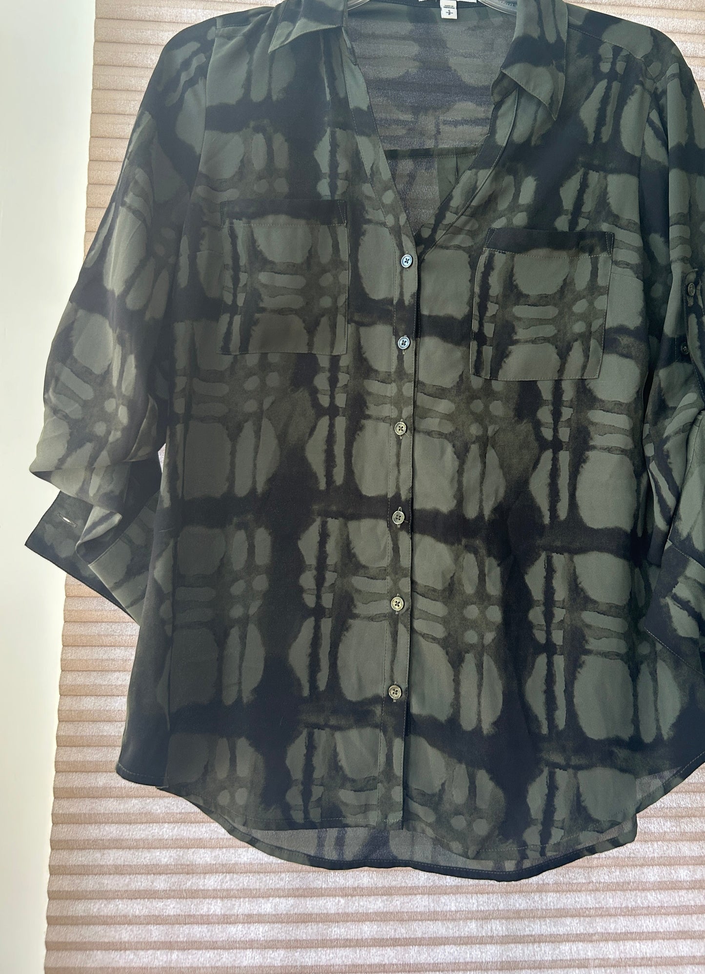 #35 women's Medium Express blouse